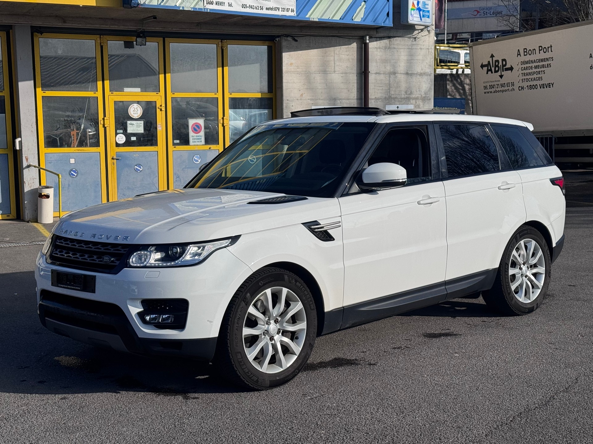 LAND ROVER Range Rover Sport 3.0 SDV6 HSE Dynamic Automatic-image-6