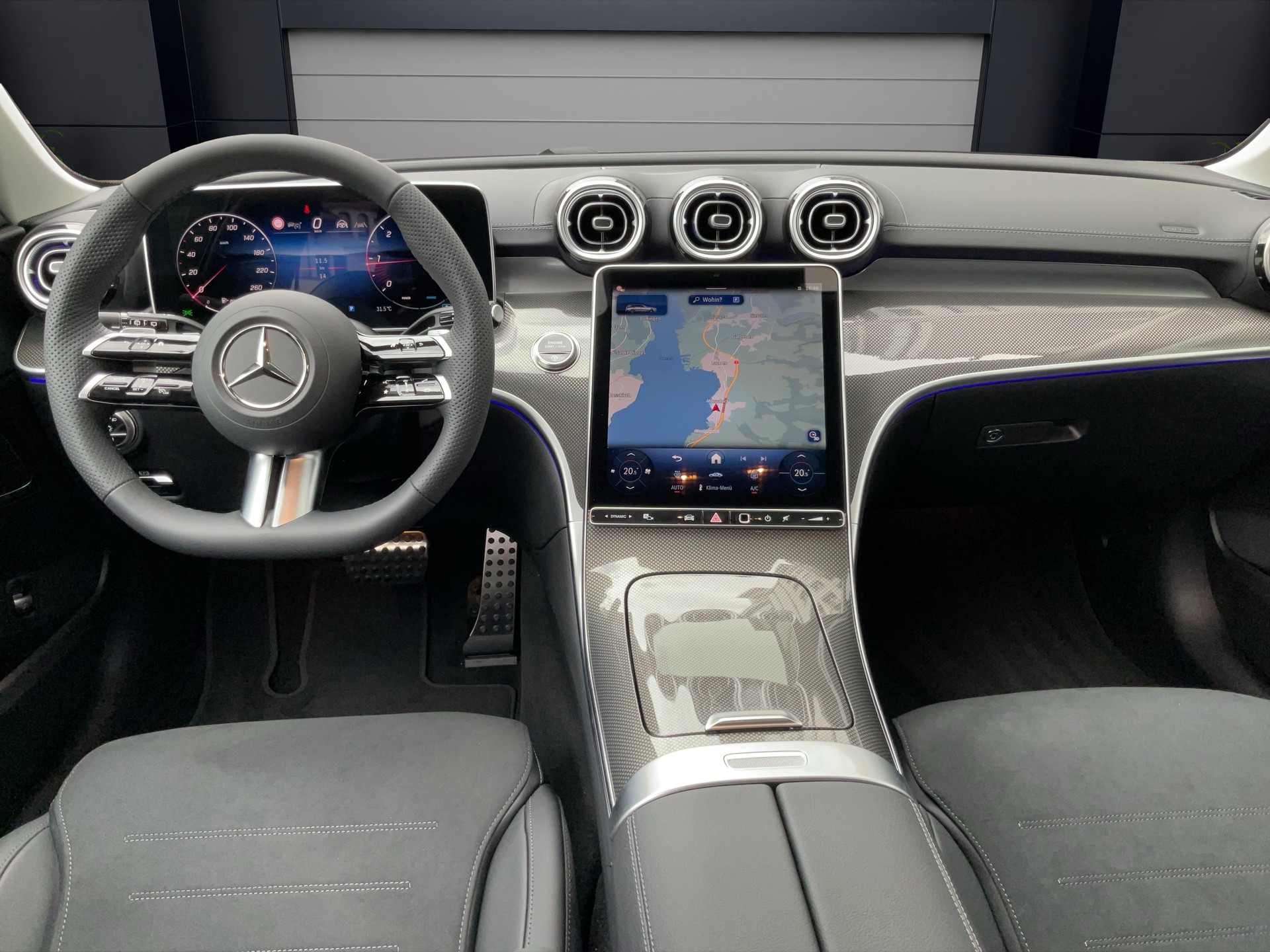 MERCEDES-BENZ C 220 d 4MATIC T-Modell Swiss Star AMG Line-image-5