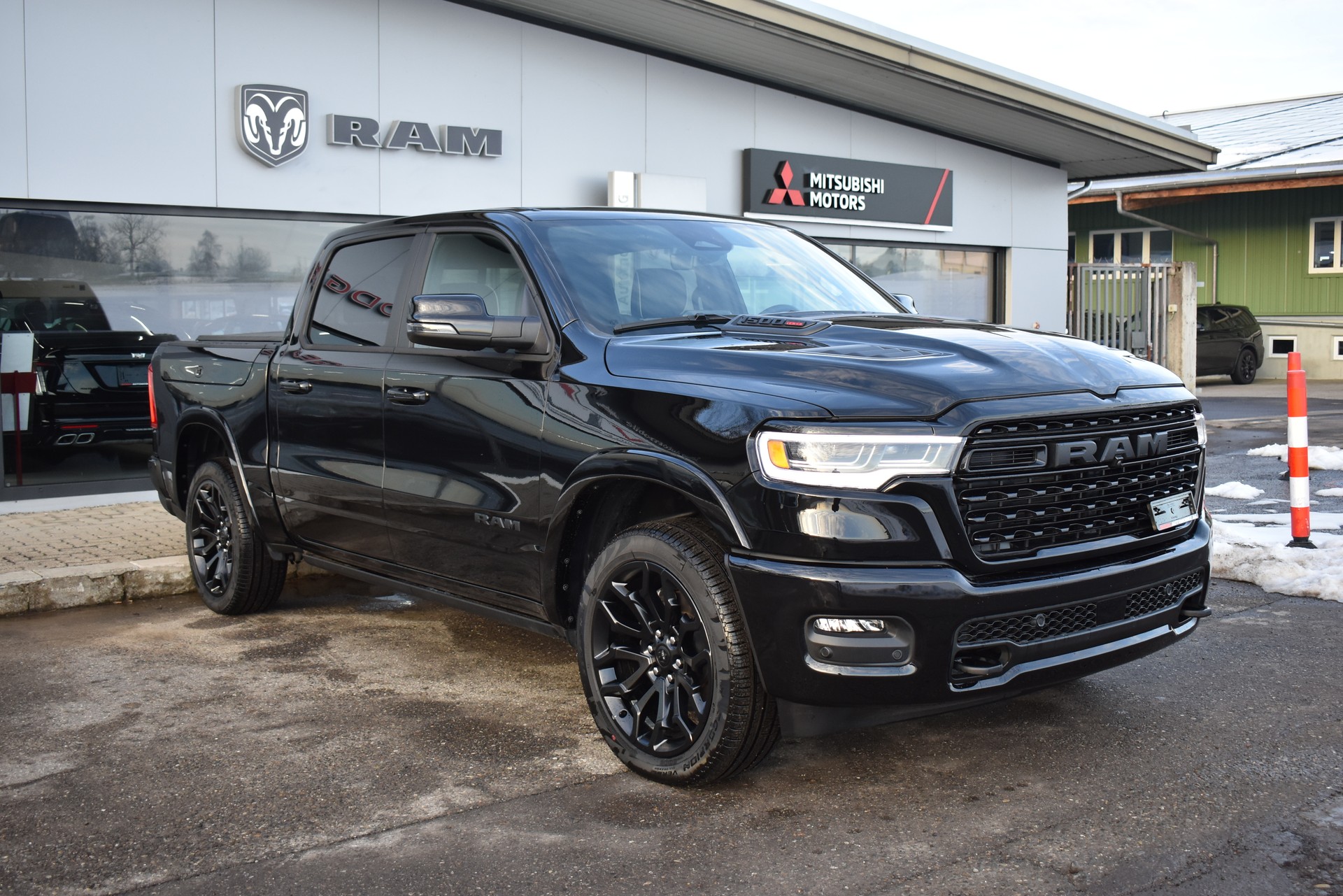 DODGE Ram 1500 Limited Night Edition Hurrican 540 PS-image-1
