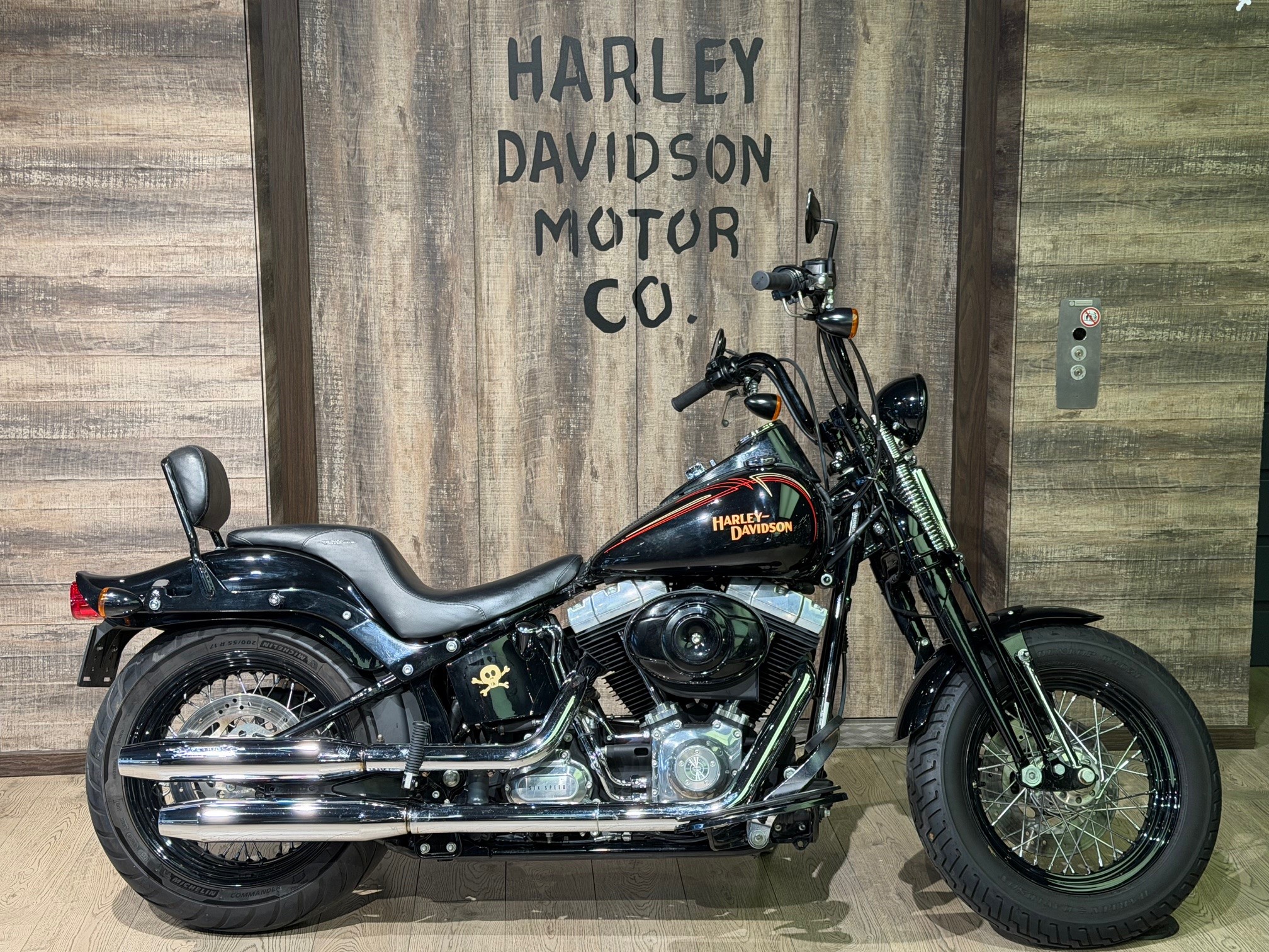 80s✨Harley-Davidson USA製 フェード ブラック HARLEY-DAVIDSON FLSTSB Cross Bones Kaufen