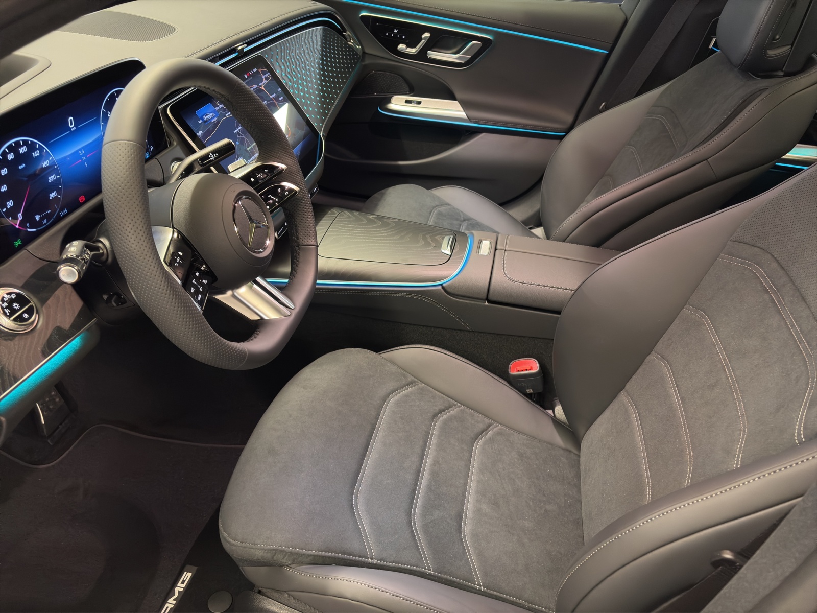 MERCEDES-BENZ E 220 d 4M Break-image-8