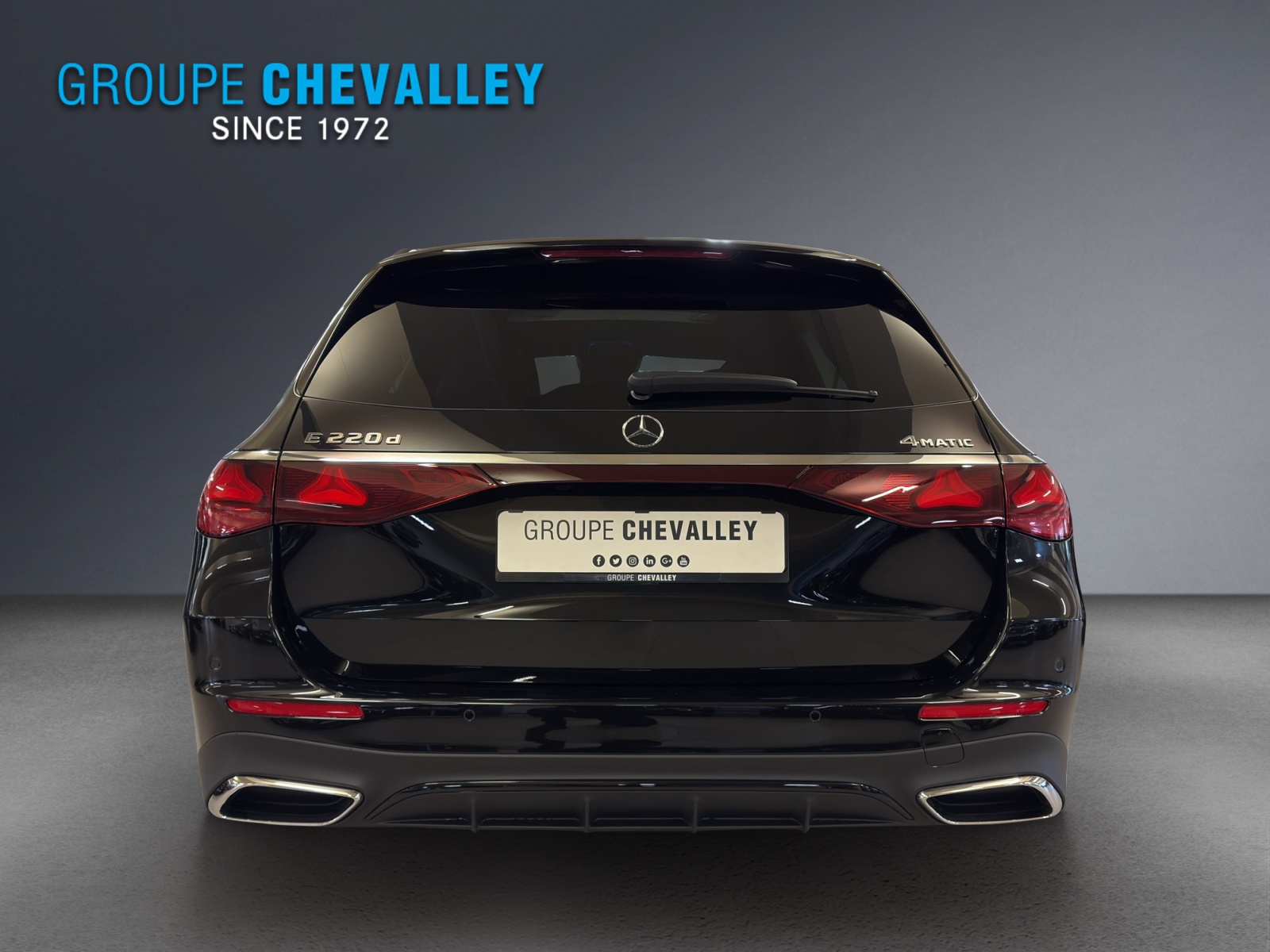 MERCEDES-BENZ E 220 d 4M Break-image-4