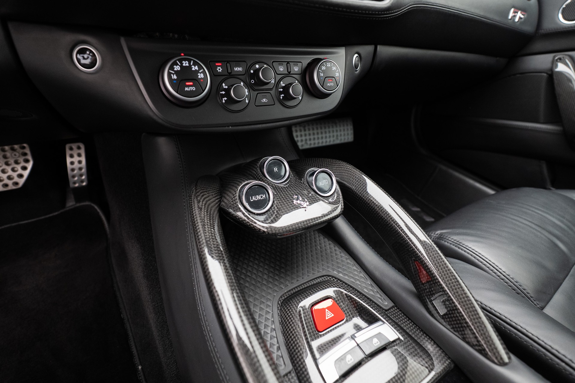 FERRARI FF-image-8