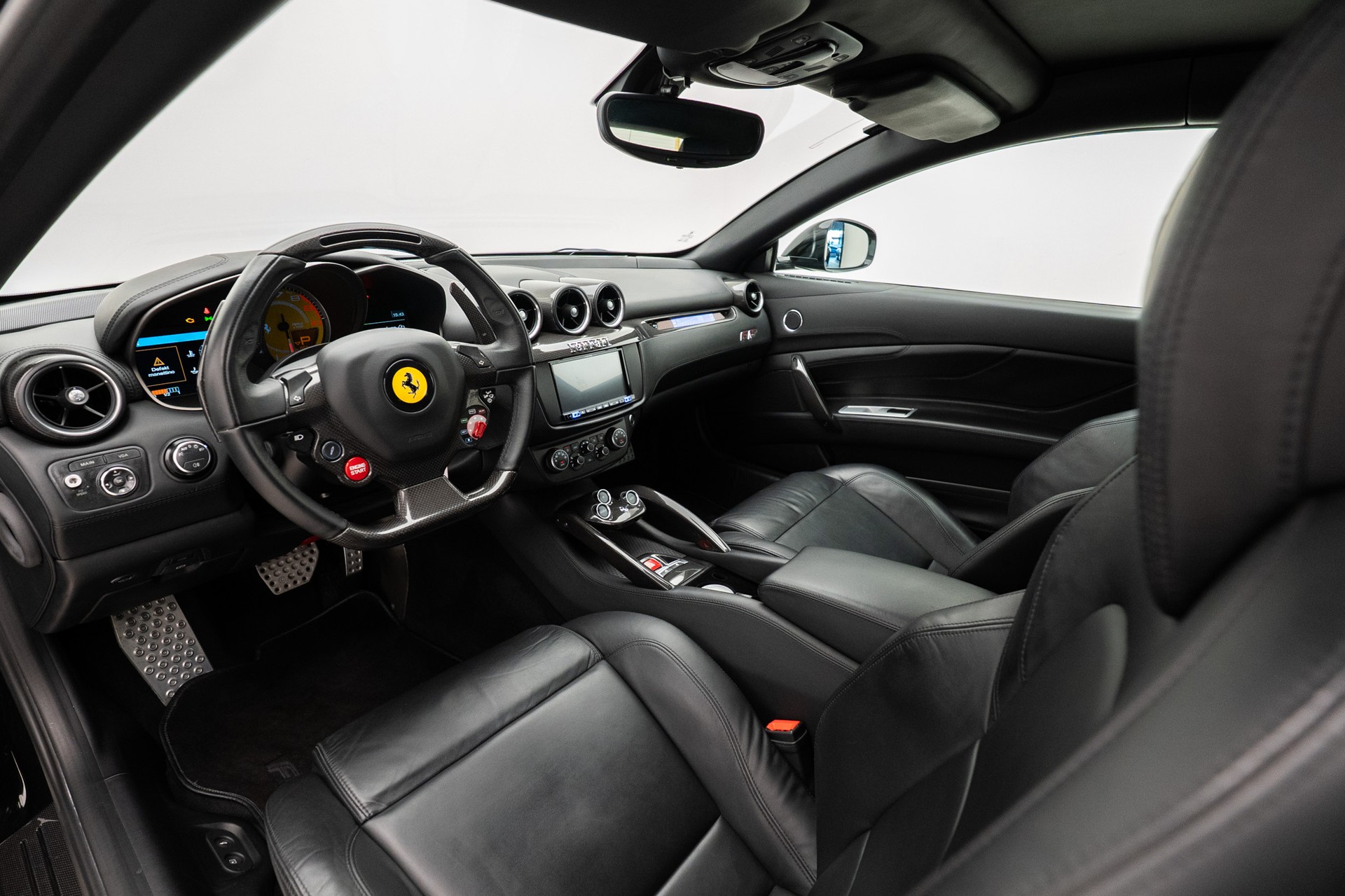 FERRARI FF-image-5