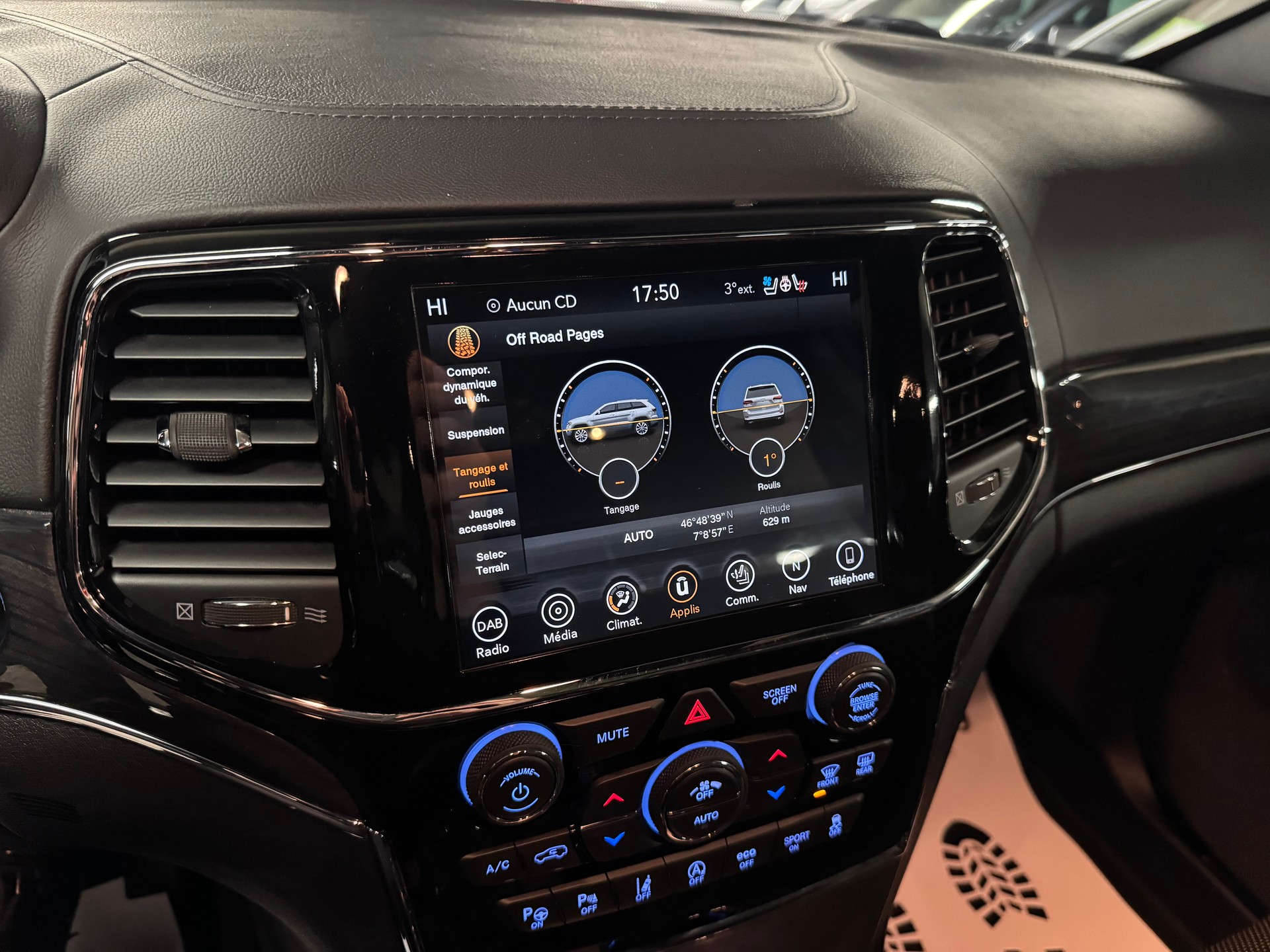 JEEP Grand Cherokee 3.0 CRD Overland Automatic-image-6