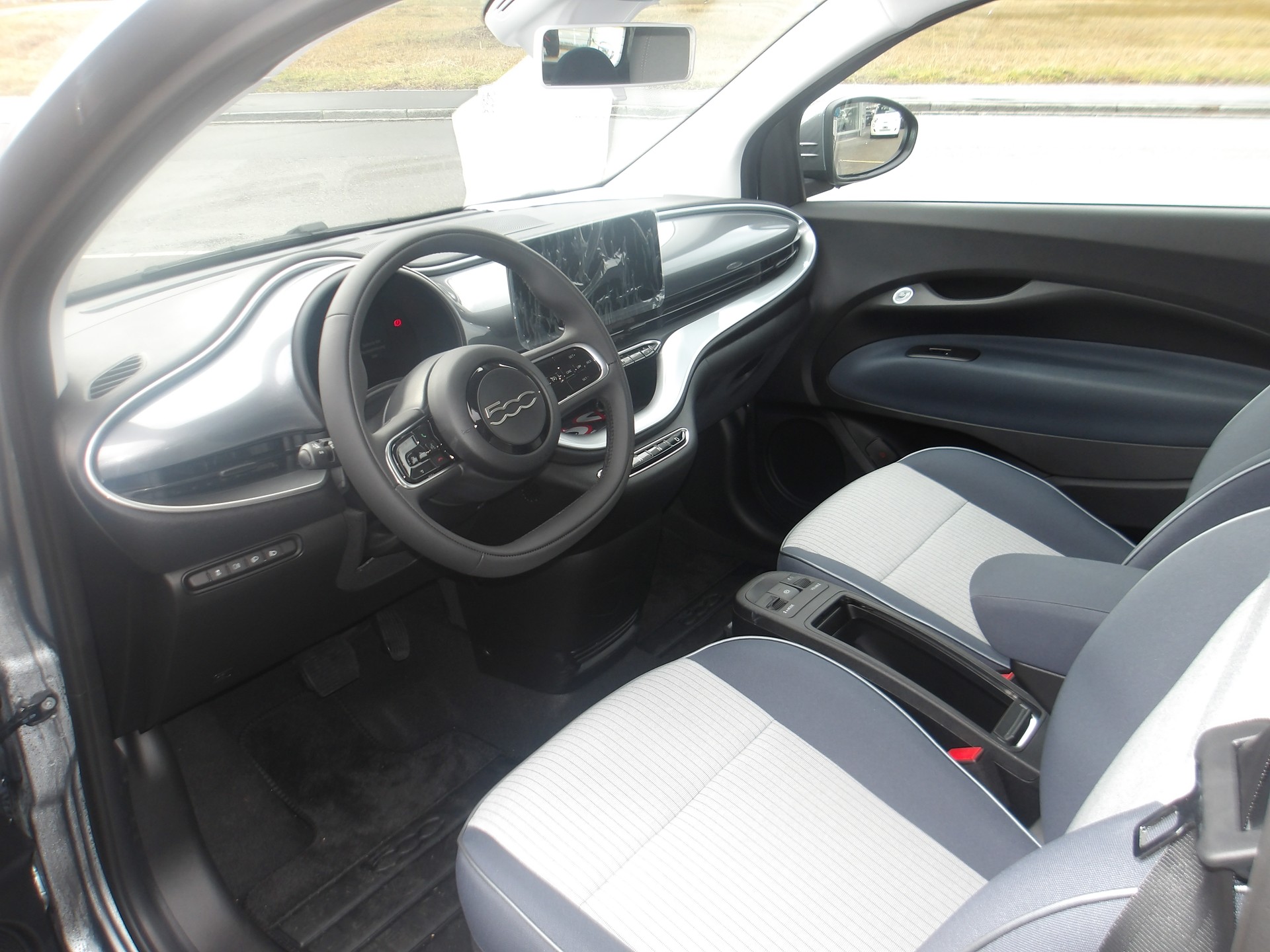 FIAT 500 3+1 electric 87 kW Icon-image-10