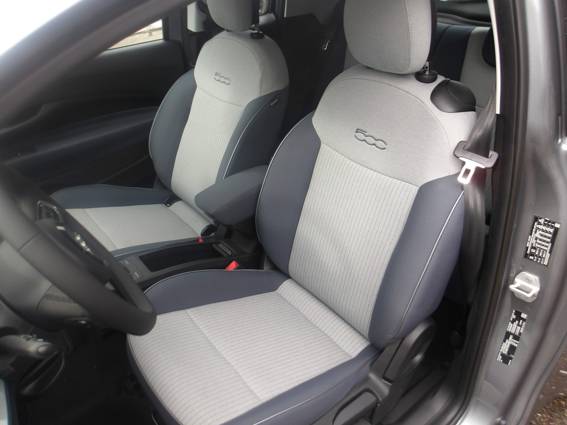FIAT 500 3+1 electric 87 kW Icon-image-9