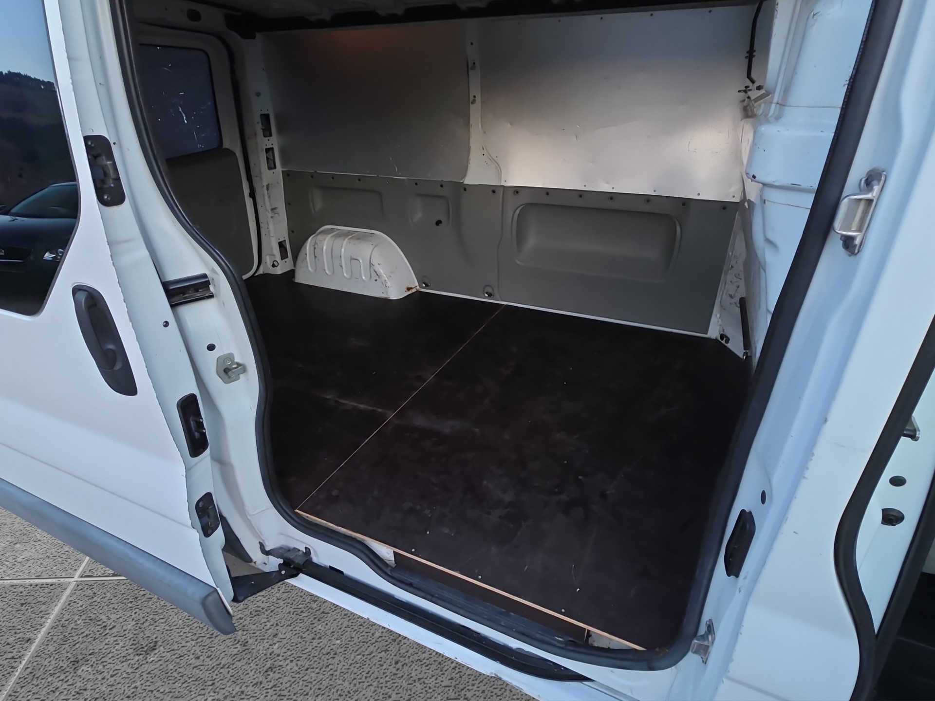 NISSAN Primastar 2.5 dCi 2.9t-image-9