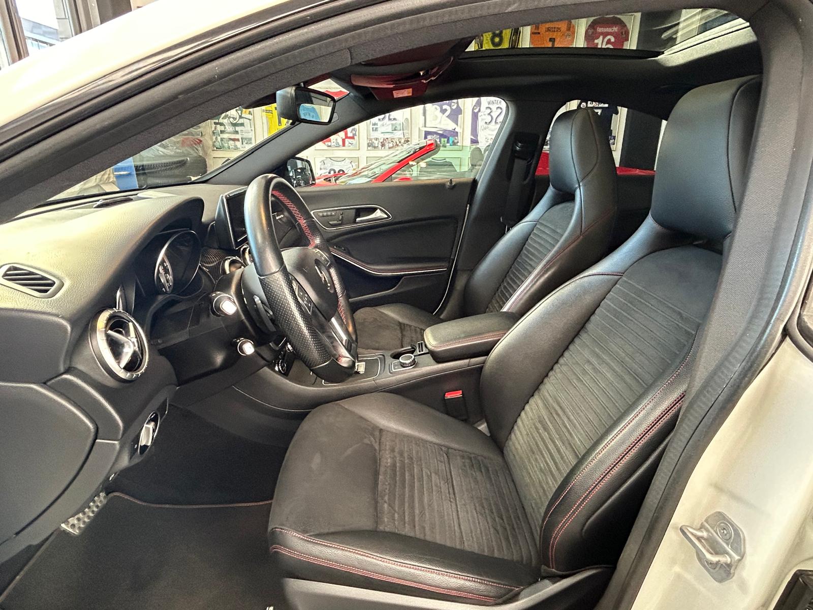MERCEDES-BENZ CLA 45 AMG 4Matic-image-8