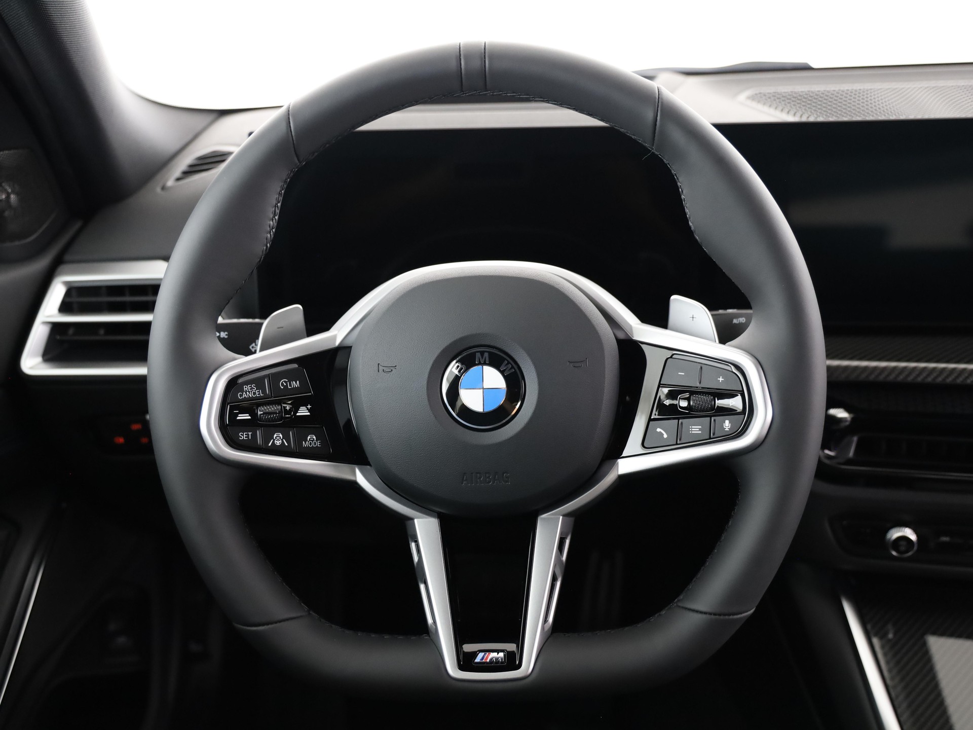 BMW 320d xDrive SAG-image-18