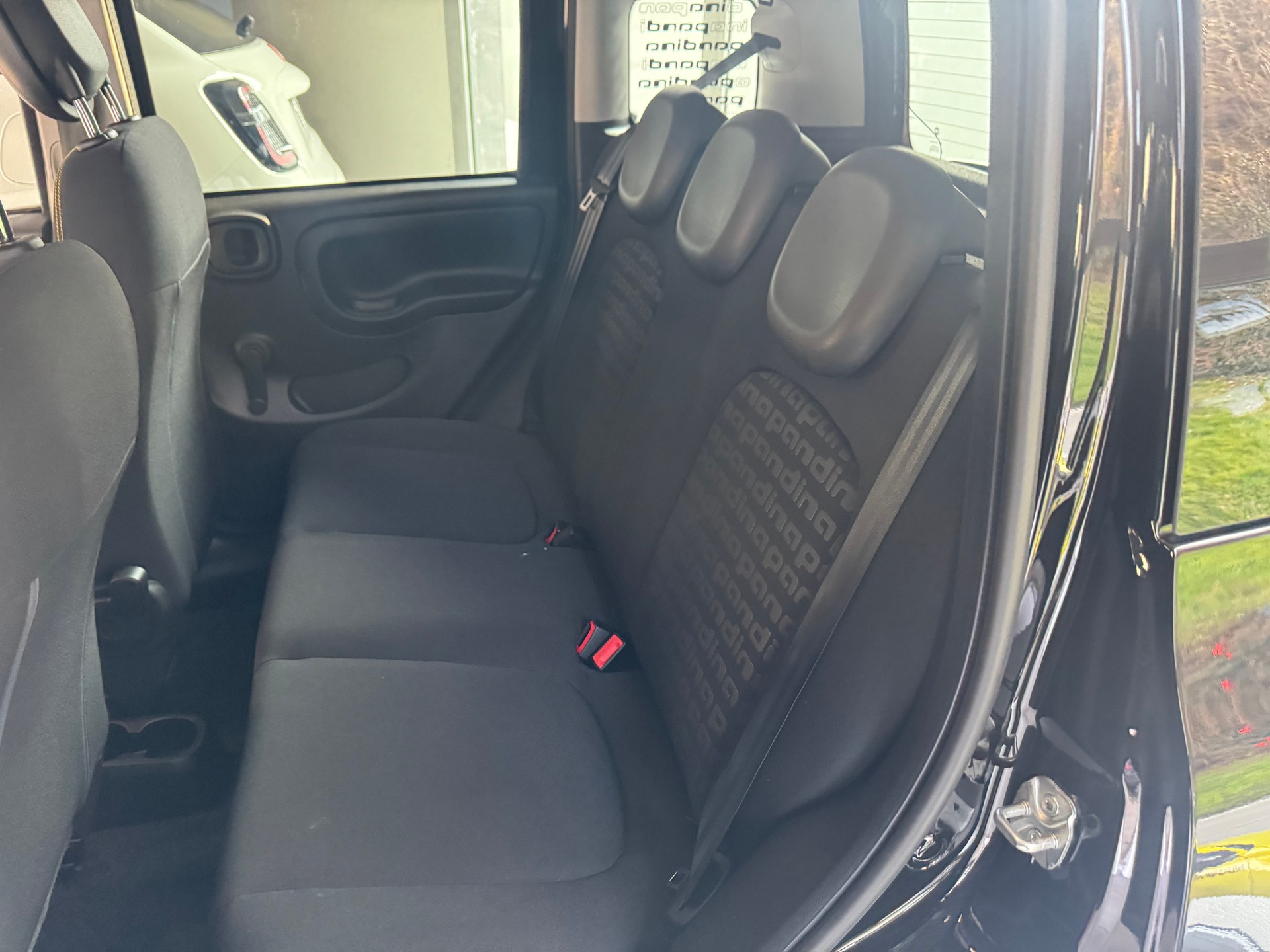 FIAT Panda 1.0 MHEV City CROSS-image-9