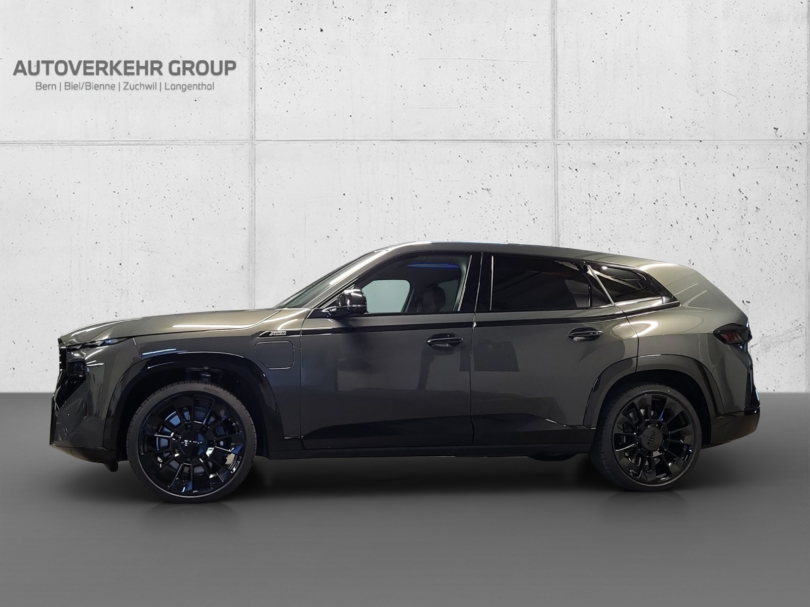BMW XM xDrive 50e PHEV Steptronic-image-7