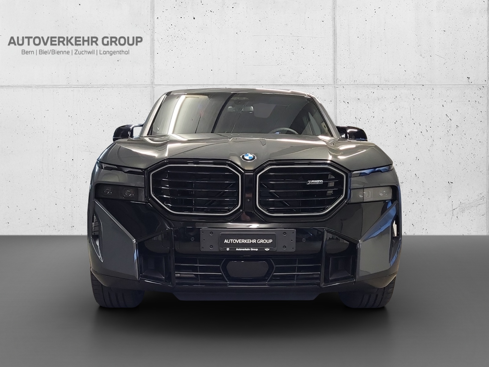BMW XM xDrive 50e PHEV Steptronic-showroom-element-1