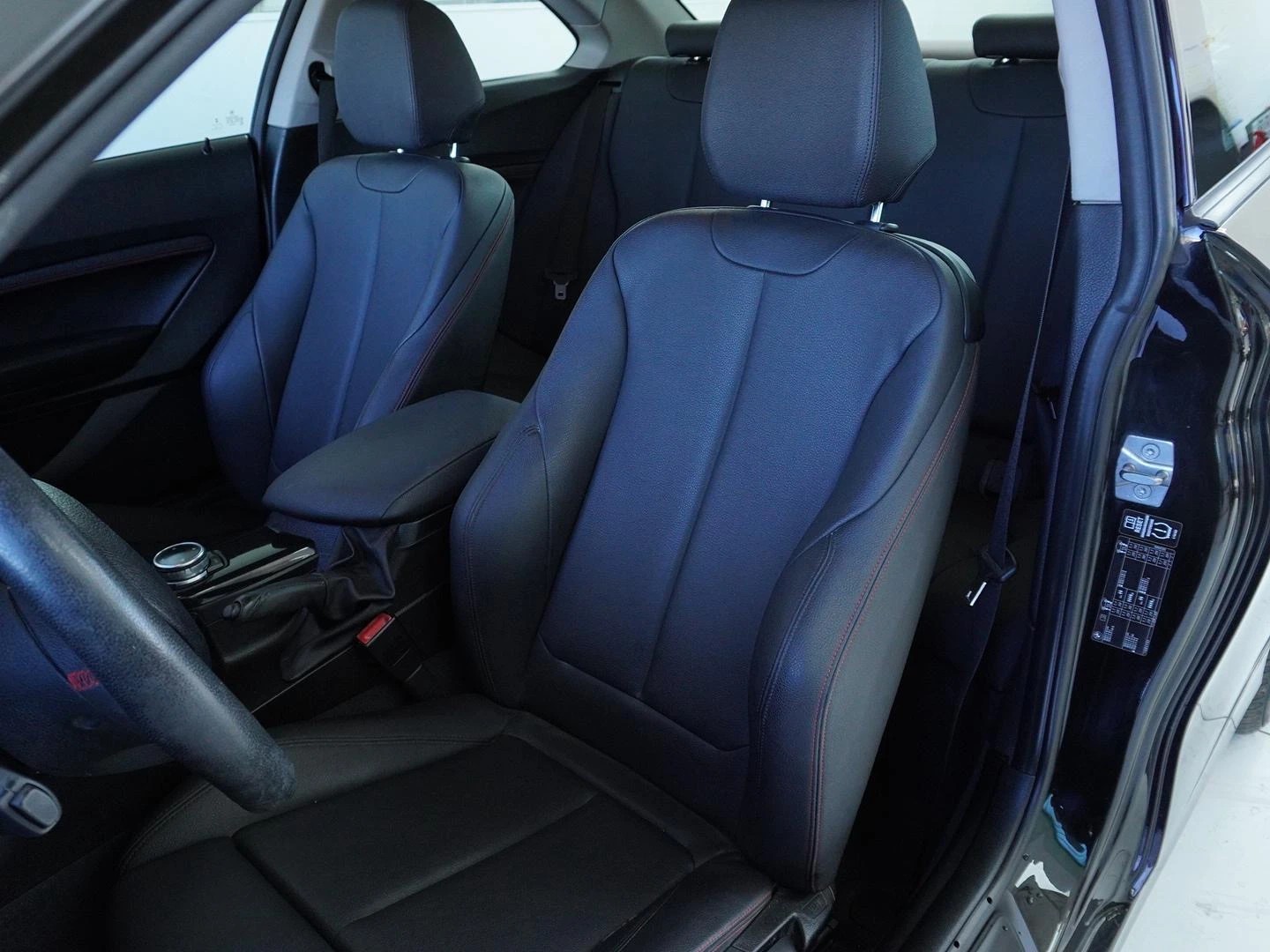 BMW 220d Sport Line-image-3