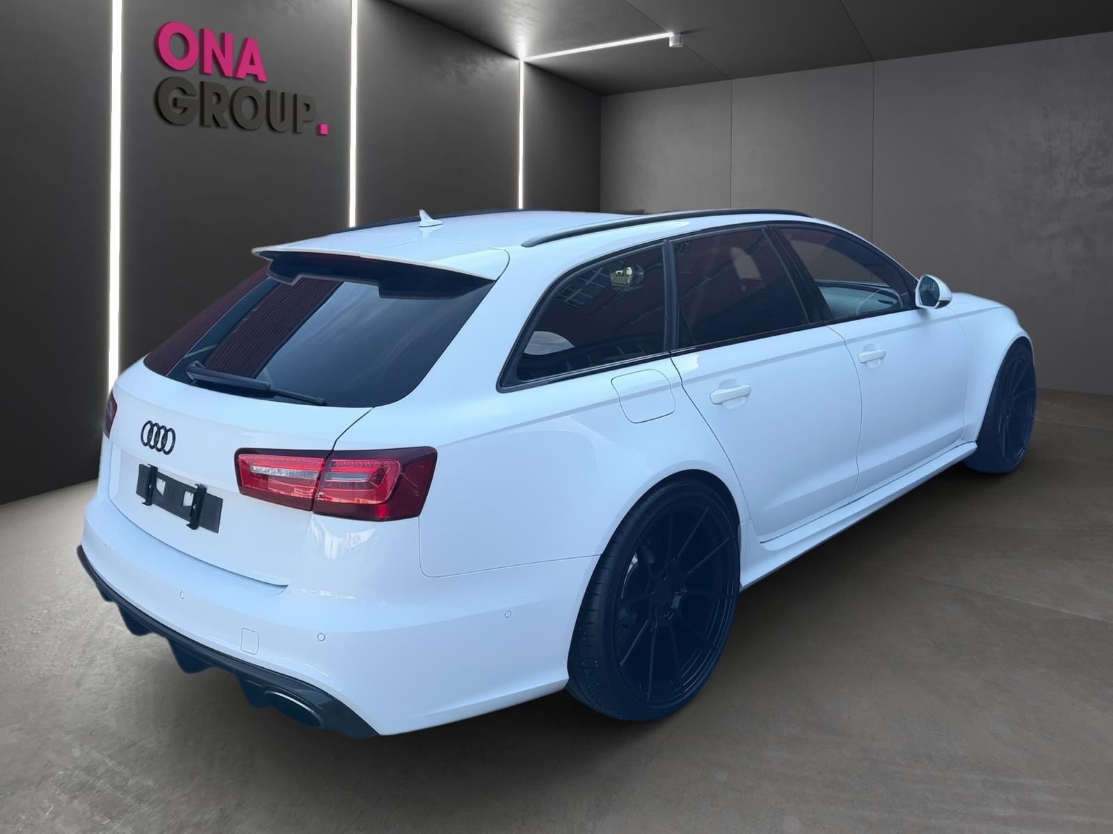 AUDI RS6 Avant 4.0 TFSI V8 quattro Tiptronic-image-4