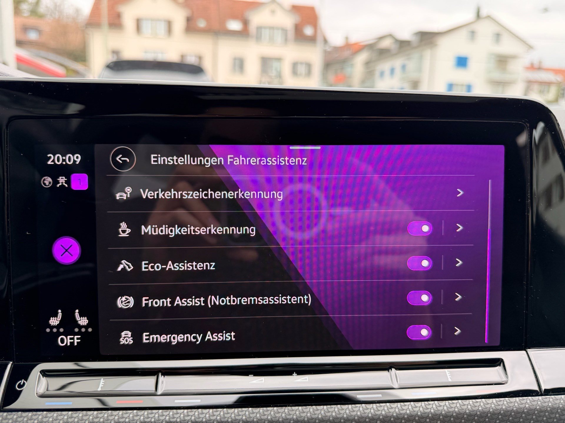 VW Golf 2.0 TSI DSG 4 MOTION R-LINE *** PANORAMAGLASDACH & VIELES MEHR ***-image-16