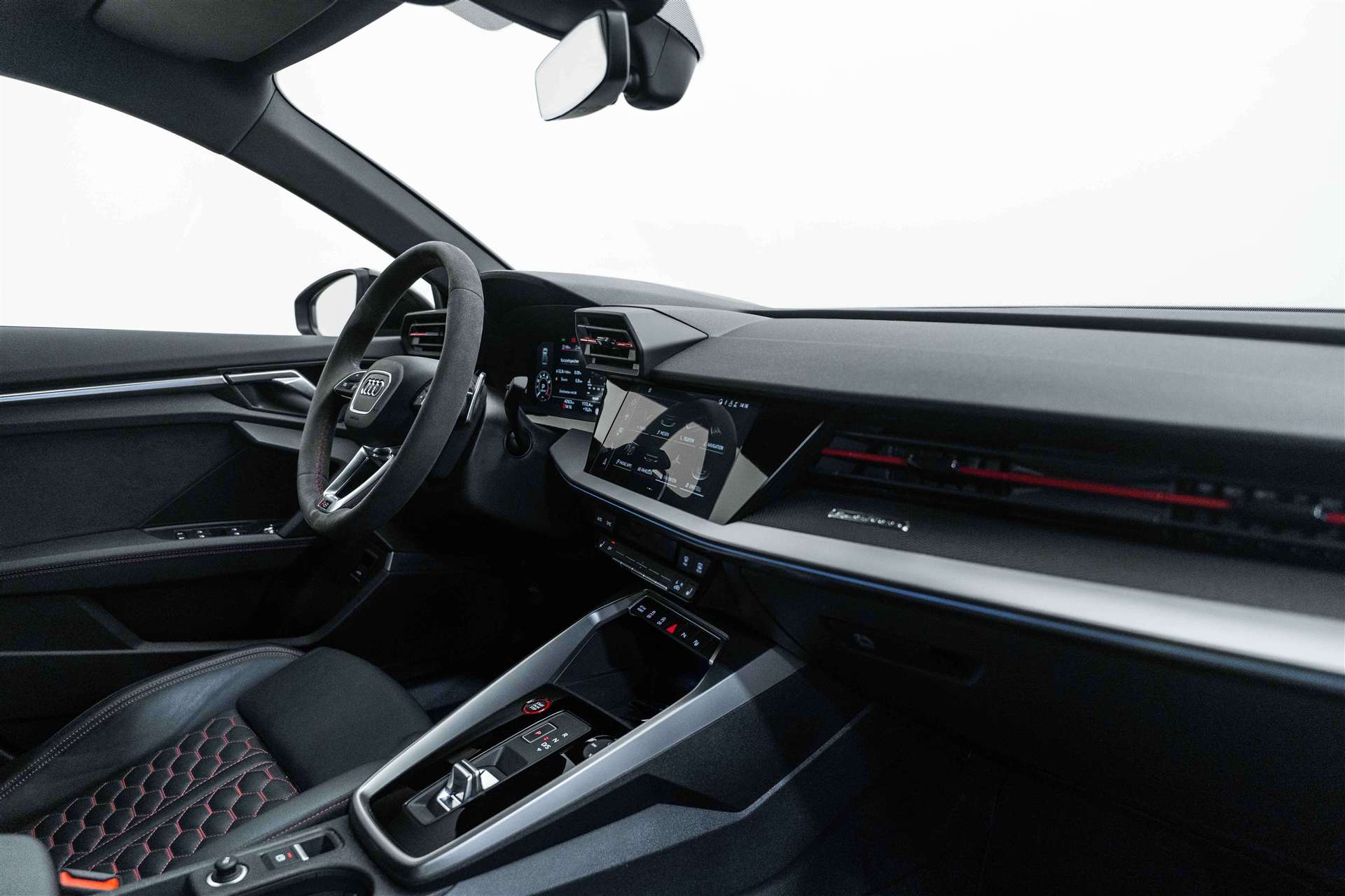 AUDI RS3 Limousine 2.5 TSI quattro S-tronic 400PS-image-10