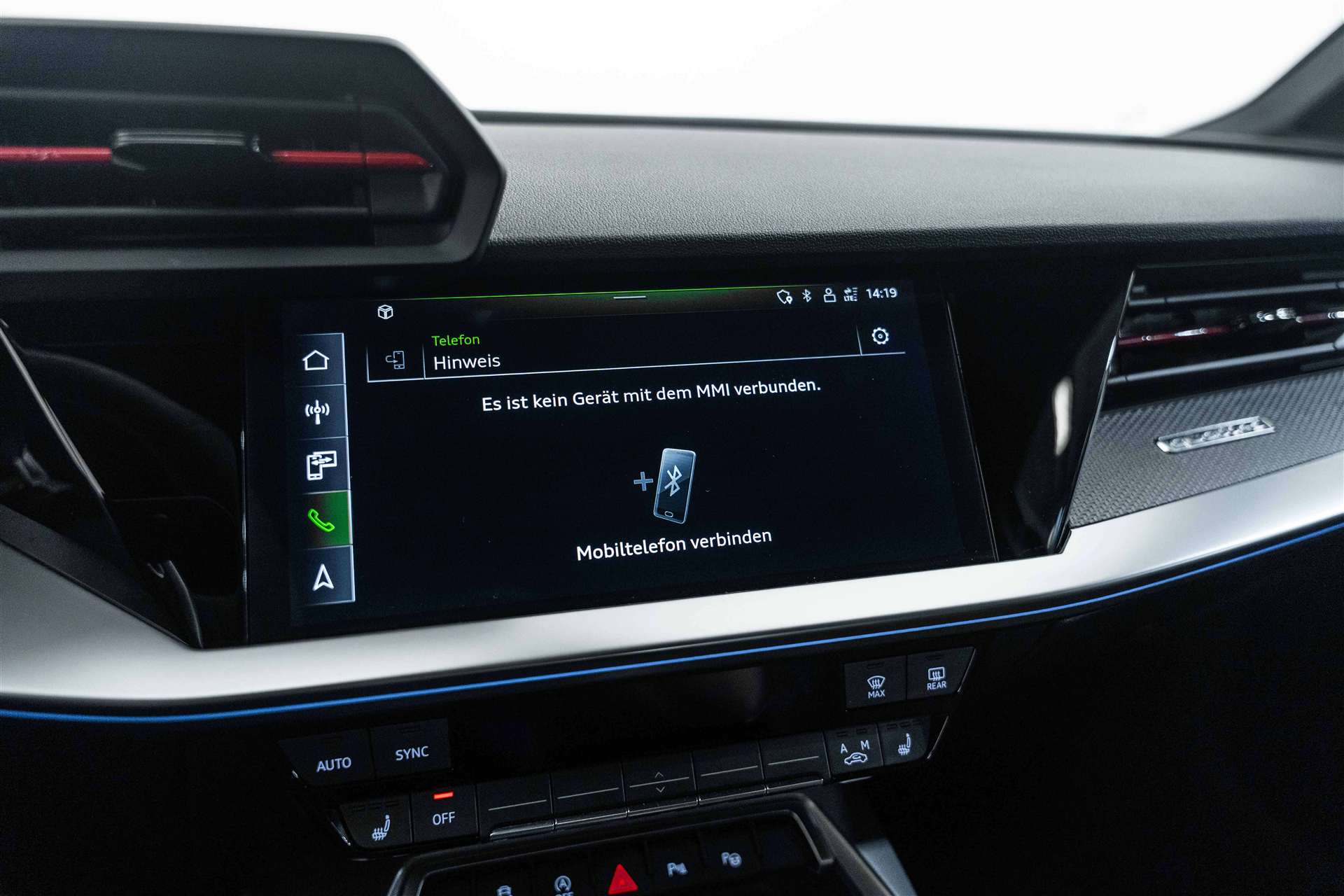 AUDI RS3 Limousine 2.5 TSI quattro S-tronic 400PS-image-25
