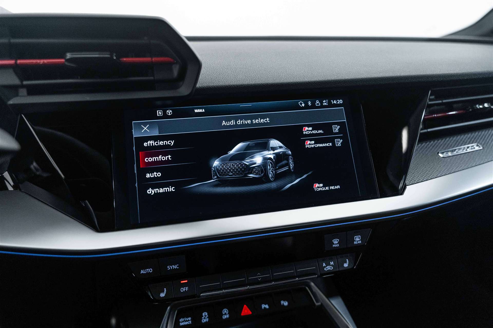 AUDI RS3 Limousine 2.5 TSI quattro S-tronic 400PS-image-26
