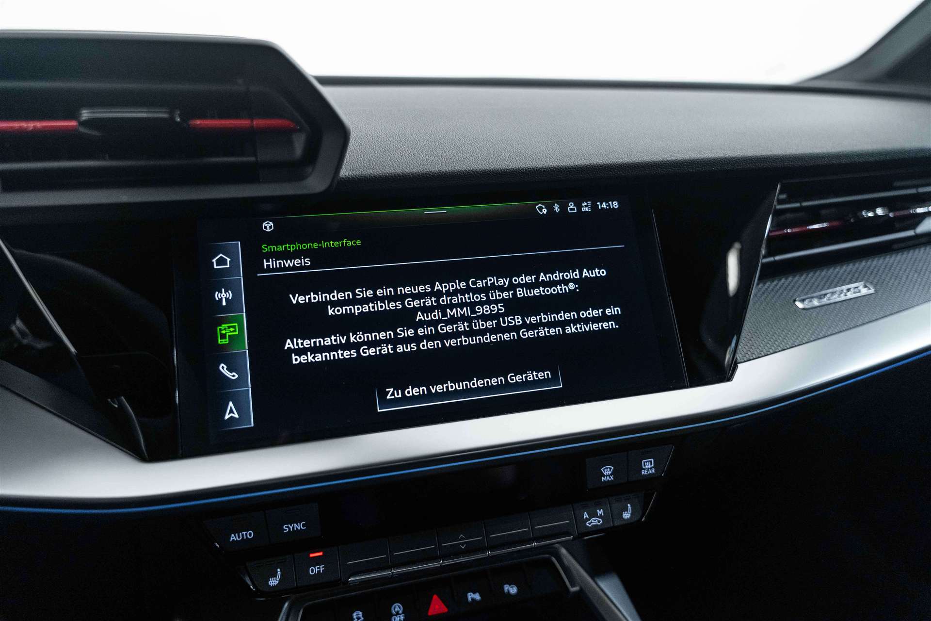 AUDI RS3 Limousine 2.5 TSI quattro S-tronic 400PS-image-22