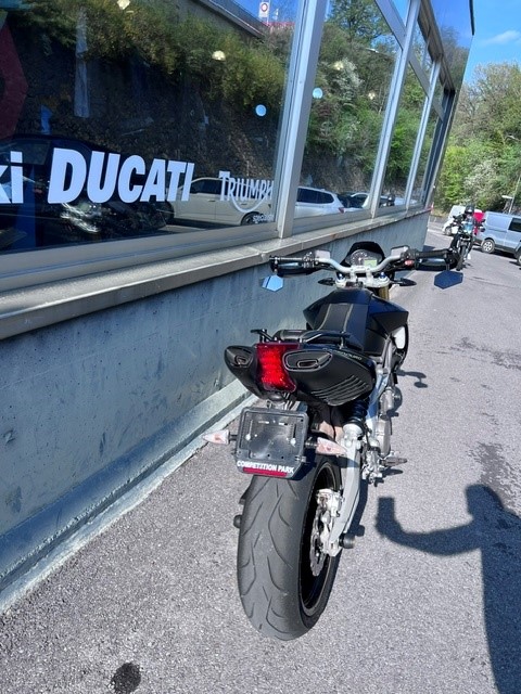 APRILIA Dorsoduro SMV 750-showroom-element-1