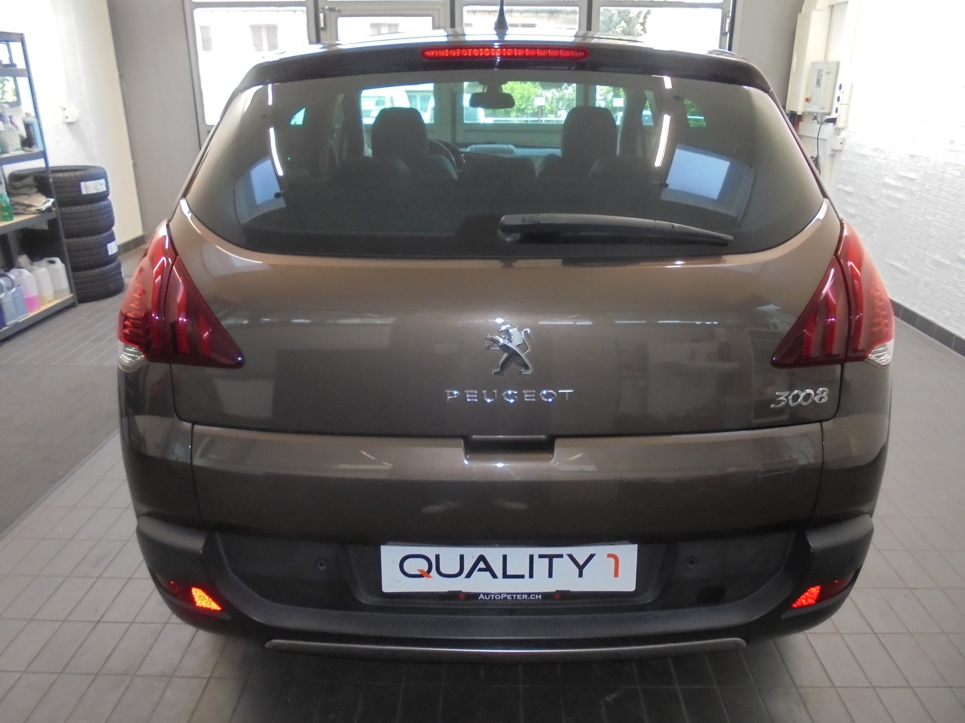 PEUGEOT 3008 1.6 16V T Platinum Tiptronic-image-3