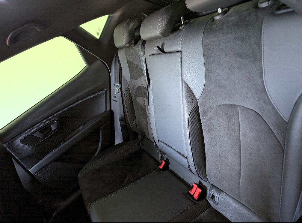 SEAT Leon 2.0 TSI Cupra R DSG-image-4