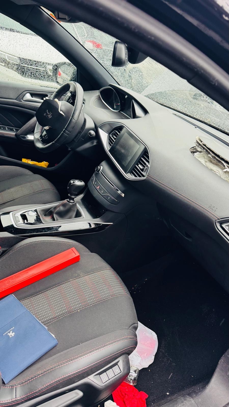 PEUGEOT 308 1.2 Pure Tech GT Line-image-8