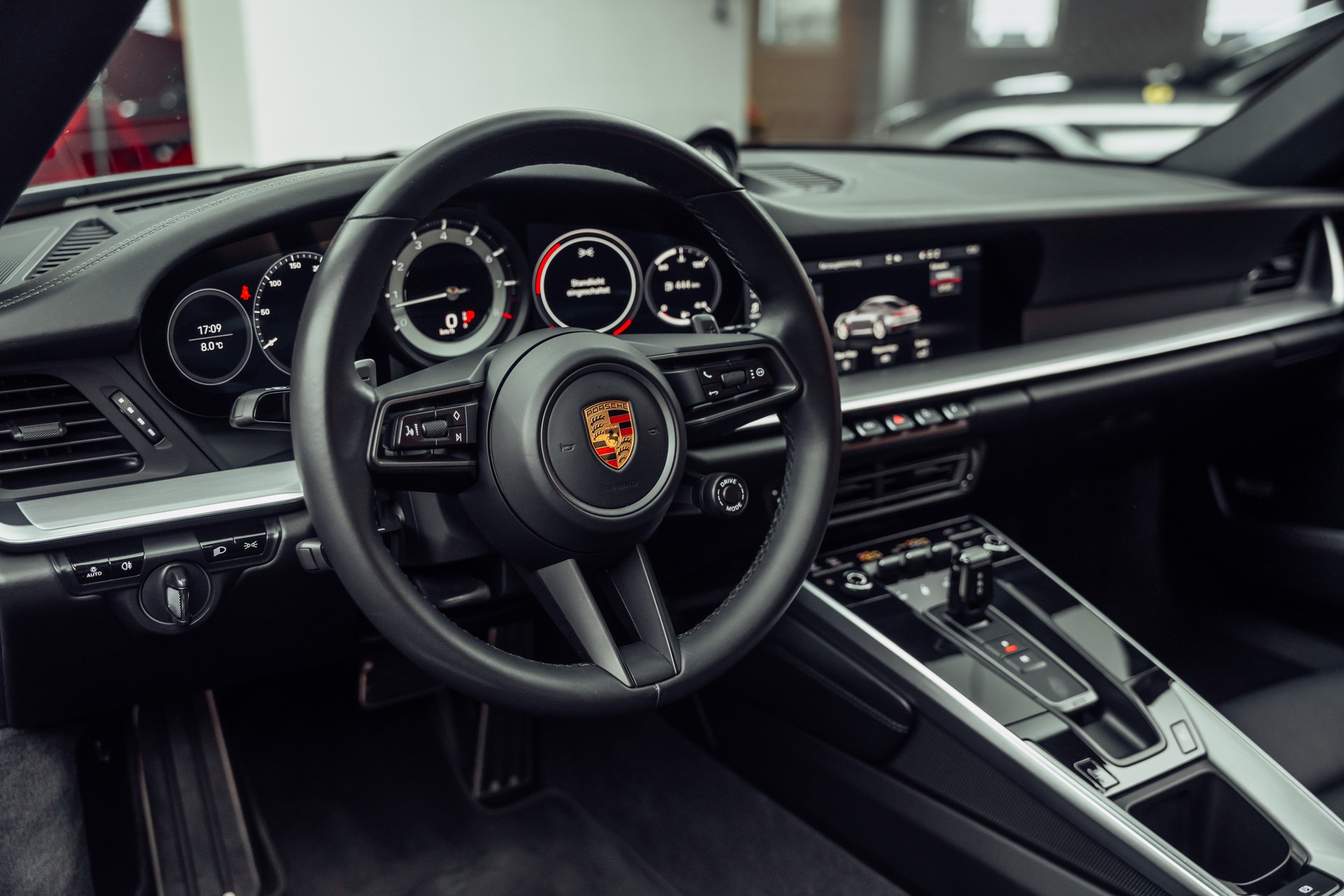 PORSCHE 911 Carrera 4S PDK-image-4