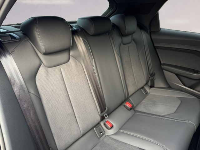AUDI A1 Sportback 30 TFSI S Line Attraction S-tronic-image-17