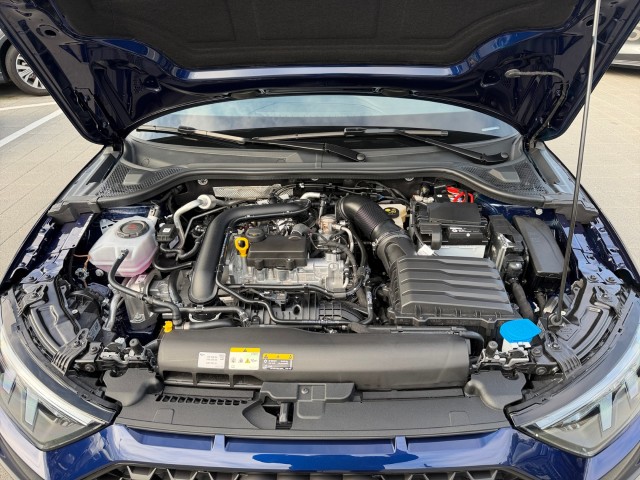 AUDI A1 Sportback 30 TFSI S Line Attraction S-tronic-image-19