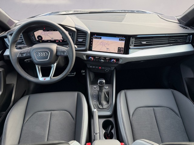AUDI A1 Sportback 30 TFSI S Line Attraction S-tronic-image-11