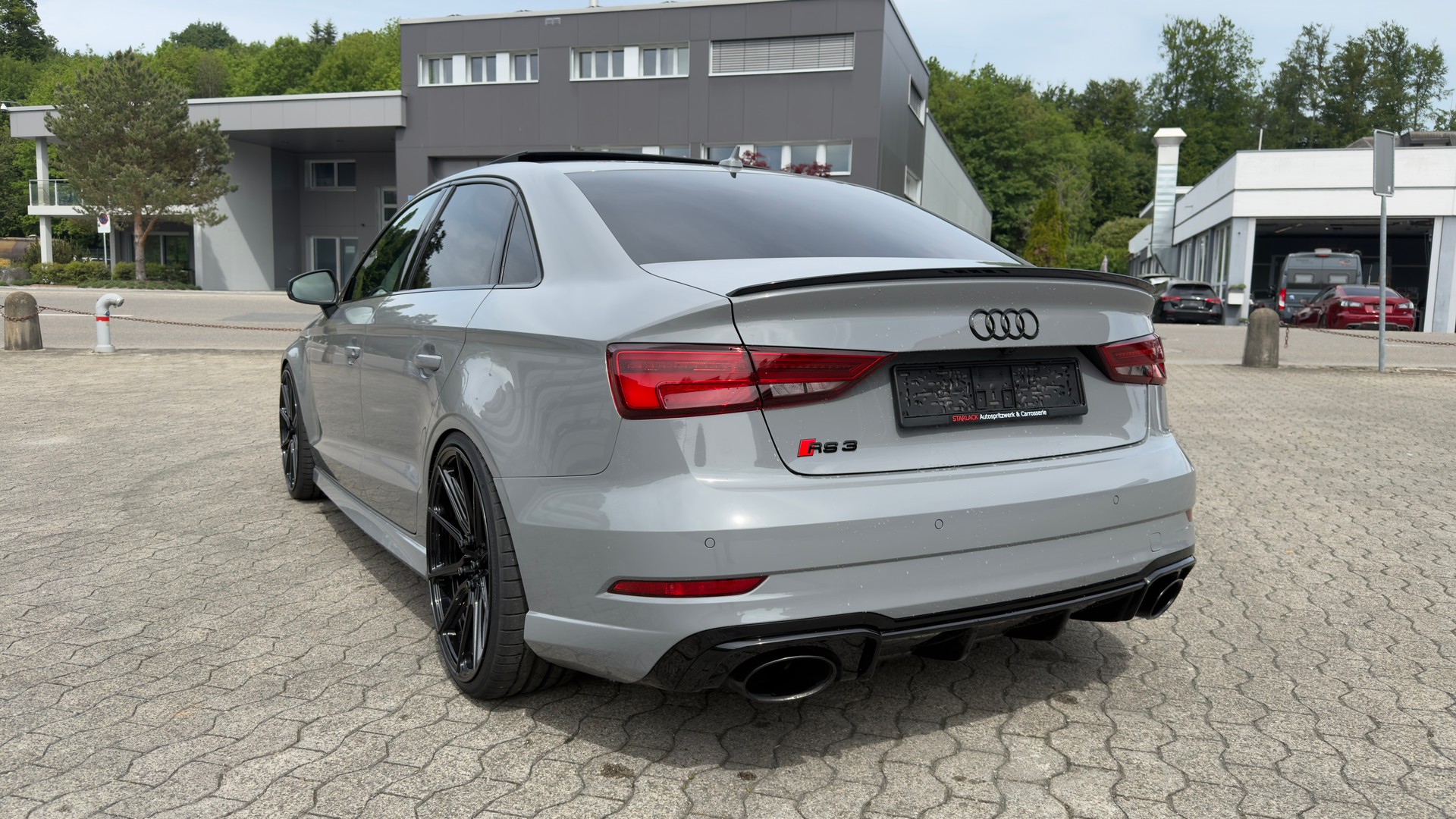 AUDI RS3 Limousine 2.5 TSI quattro S-tronic-showroom-element-2