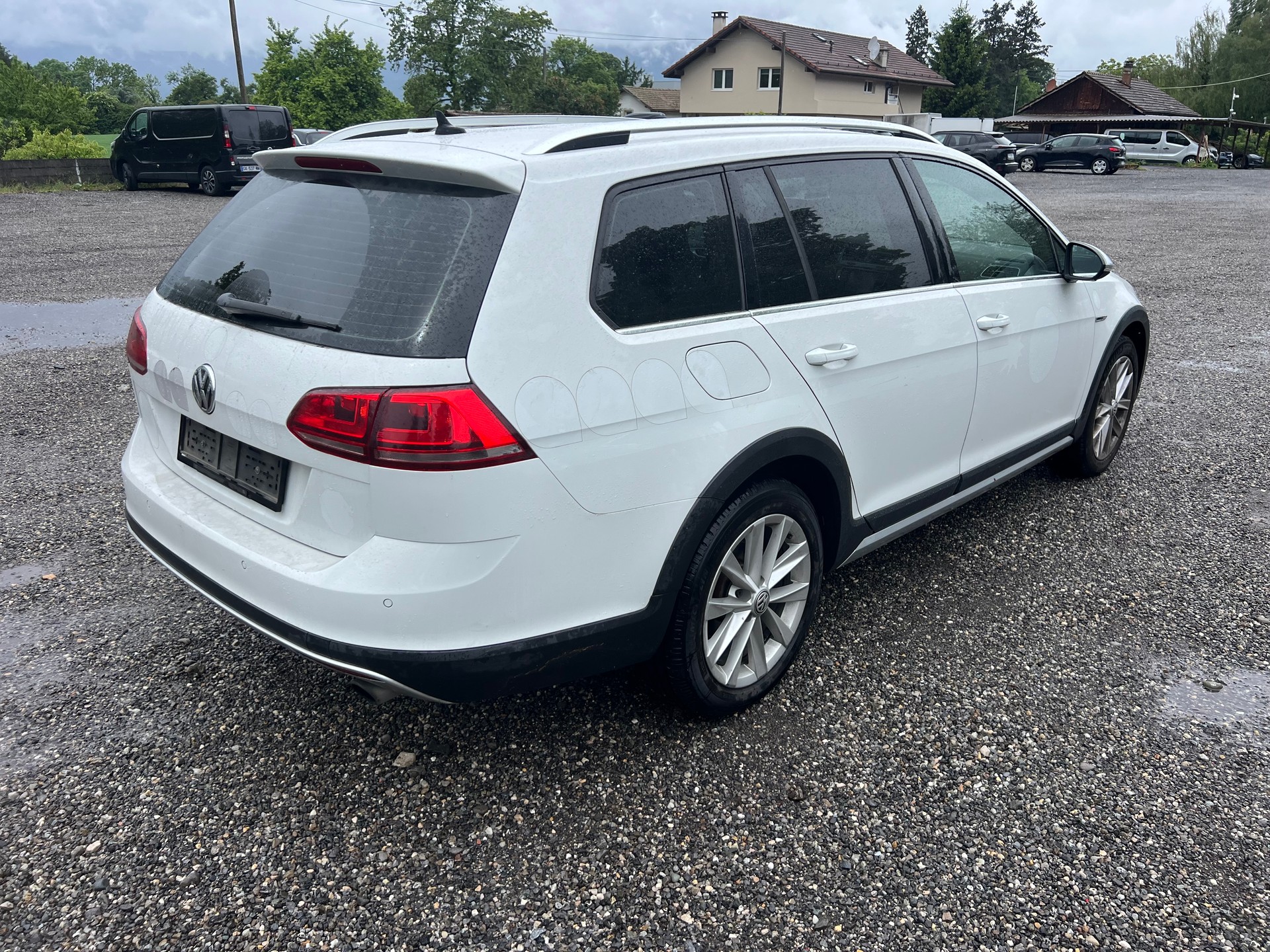 VW Golf 1.8 TSI Alltrack 4Motion-image-5