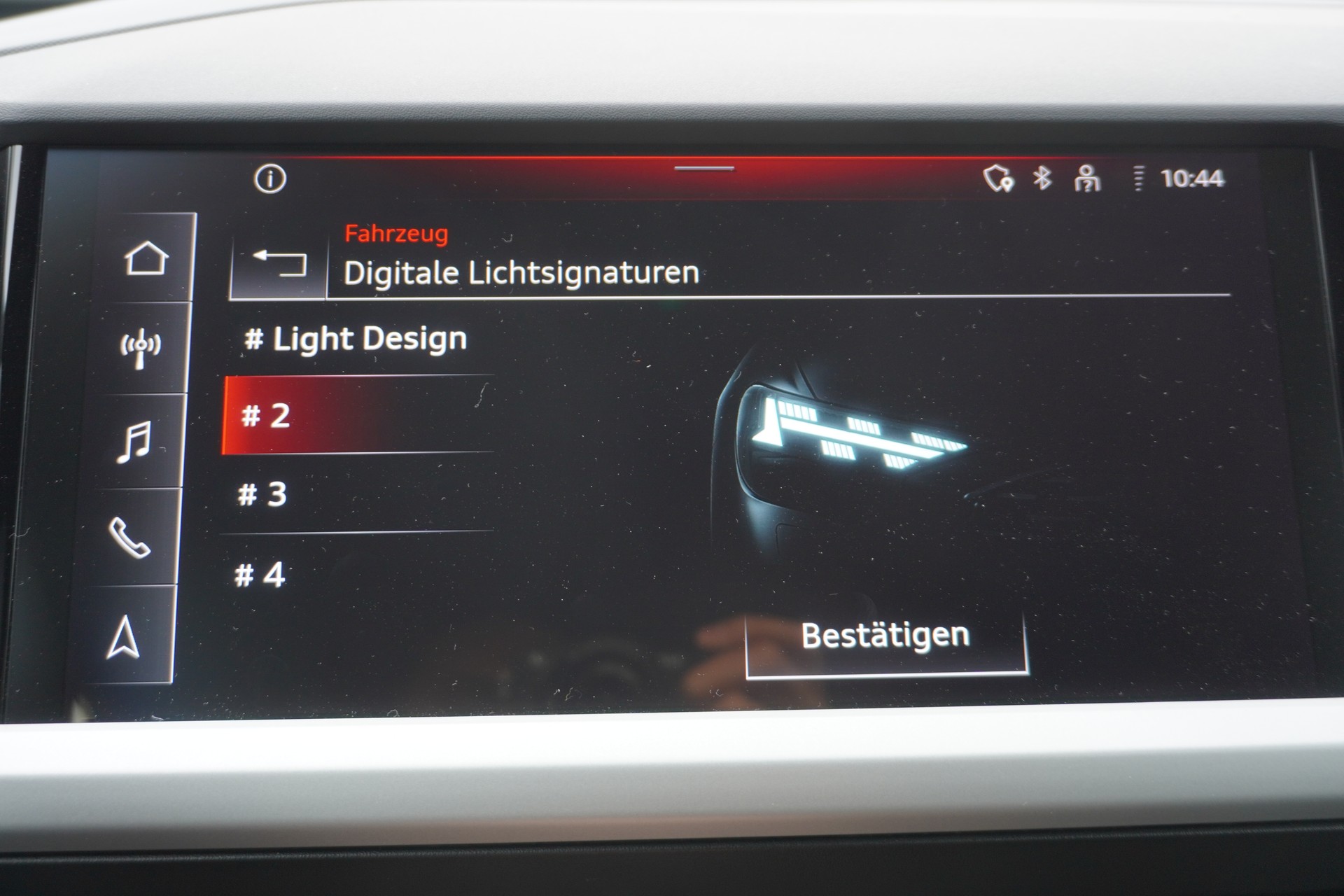 AUDI Q4 e-tron 45 quattro-image-25