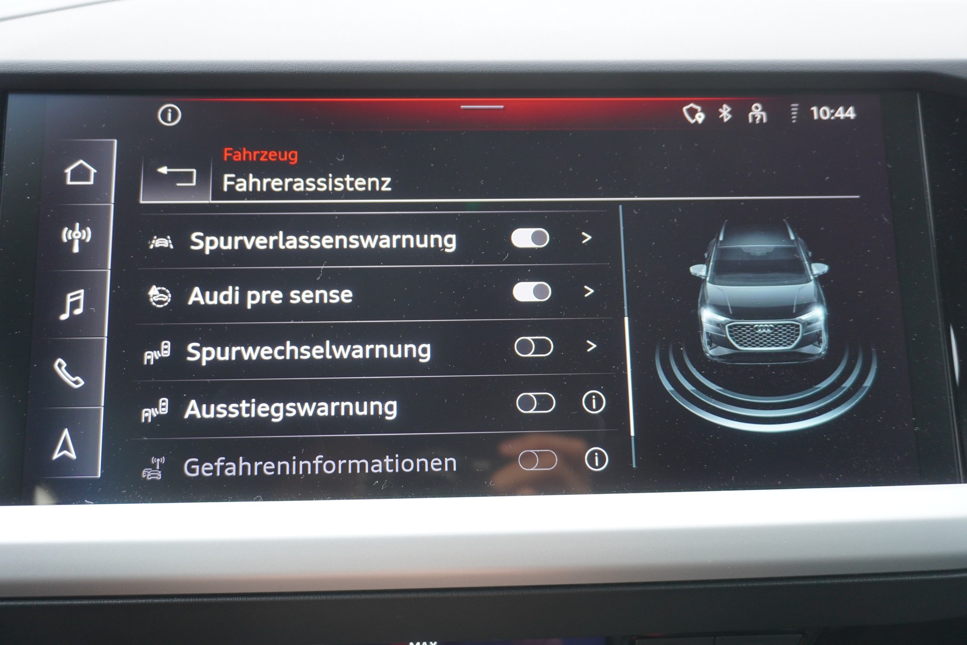 AUDI Q4 e-tron 45 quattro-image-29