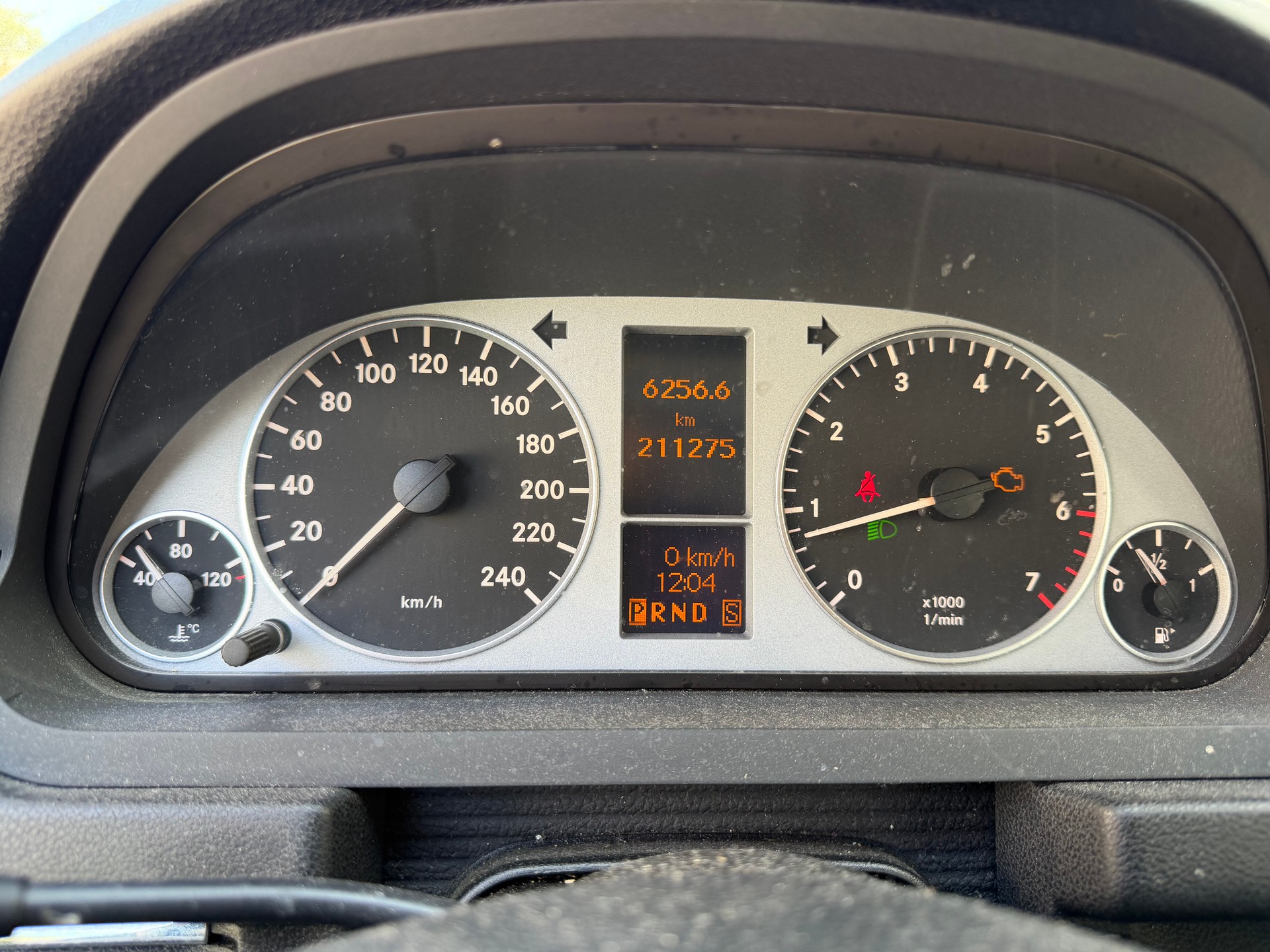 MERCEDES-BENZ B 170-image-5