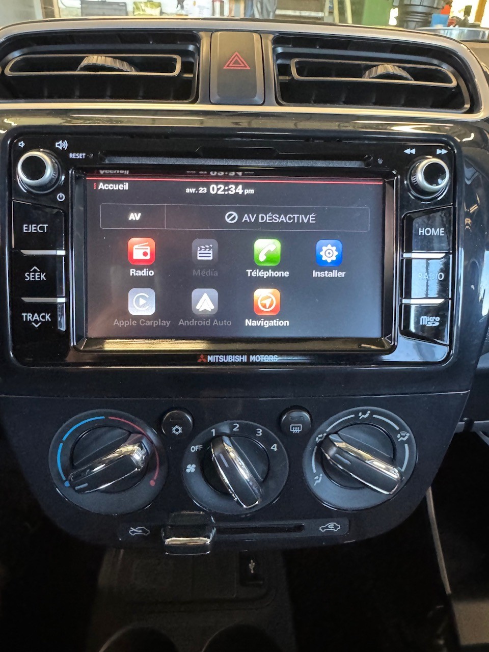 MITSUBISHI Space Star 1.2 Style Anniversary CVT-image-7