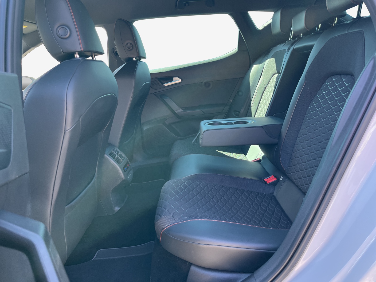 SEAT Leon 1.4 eHybrid pHEV DSG Hola FR-image-11