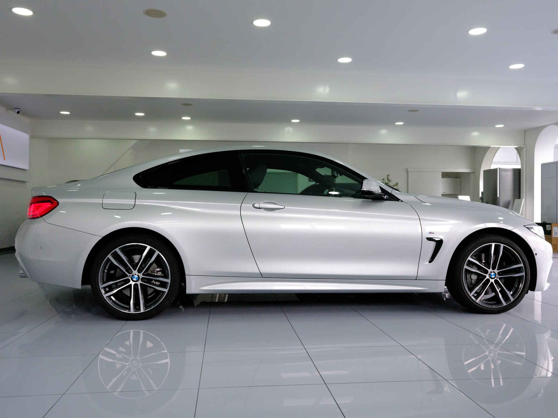 BMW 440i Coupé xDrive M Sport Steptronic-image-7