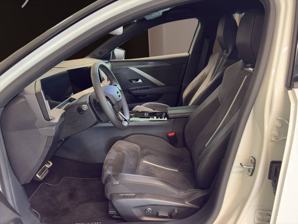 OPEL Astra Sports Tourer 1.6 PHEV Turbo GSe-image-5