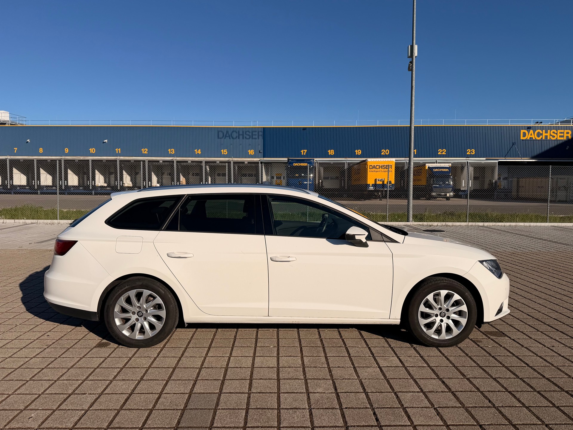 SEAT Leon ST 1.6 TDI Style DSG-image-6
