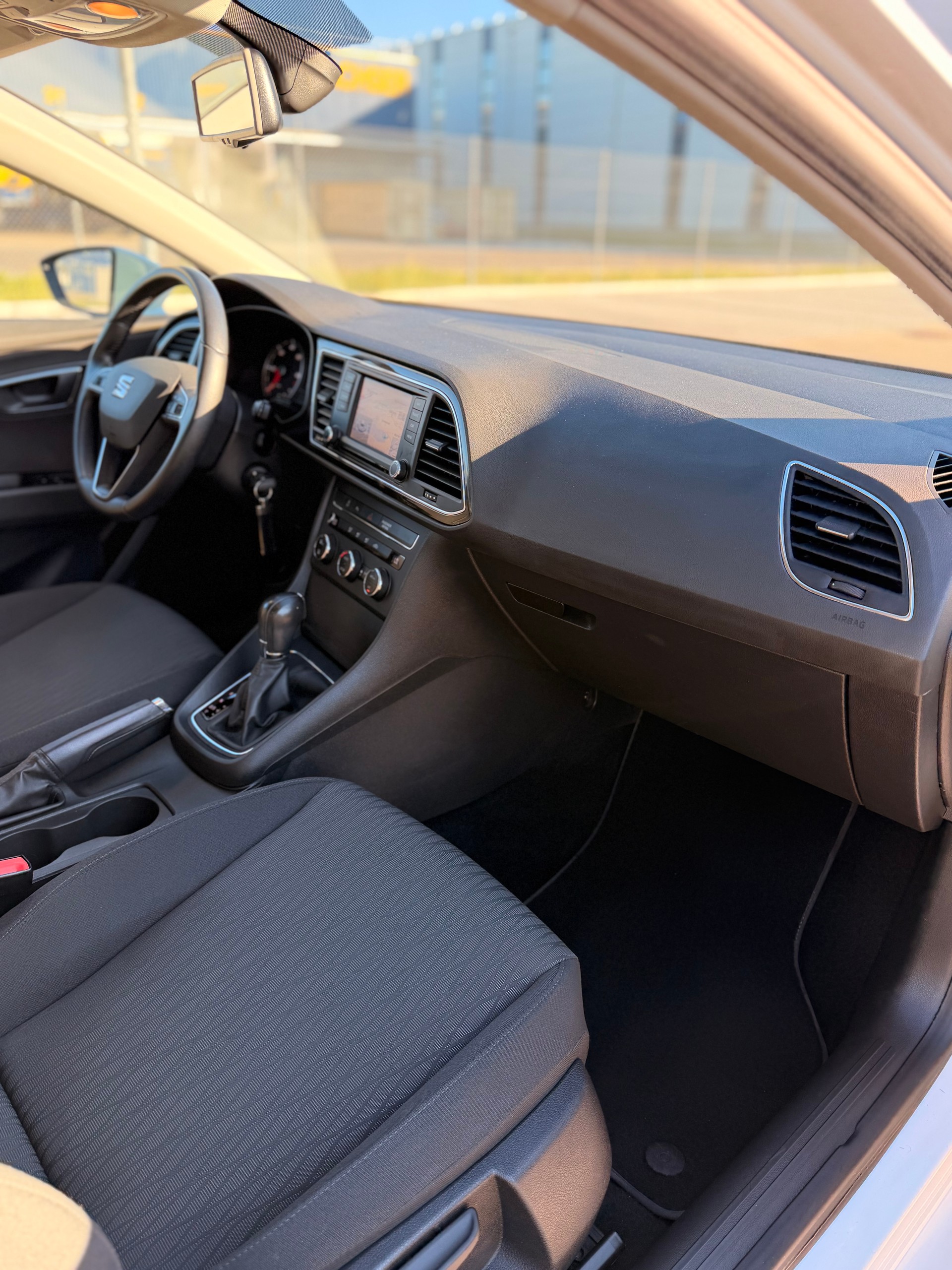 SEAT Leon ST 1.6 TDI Style DSG-image-23