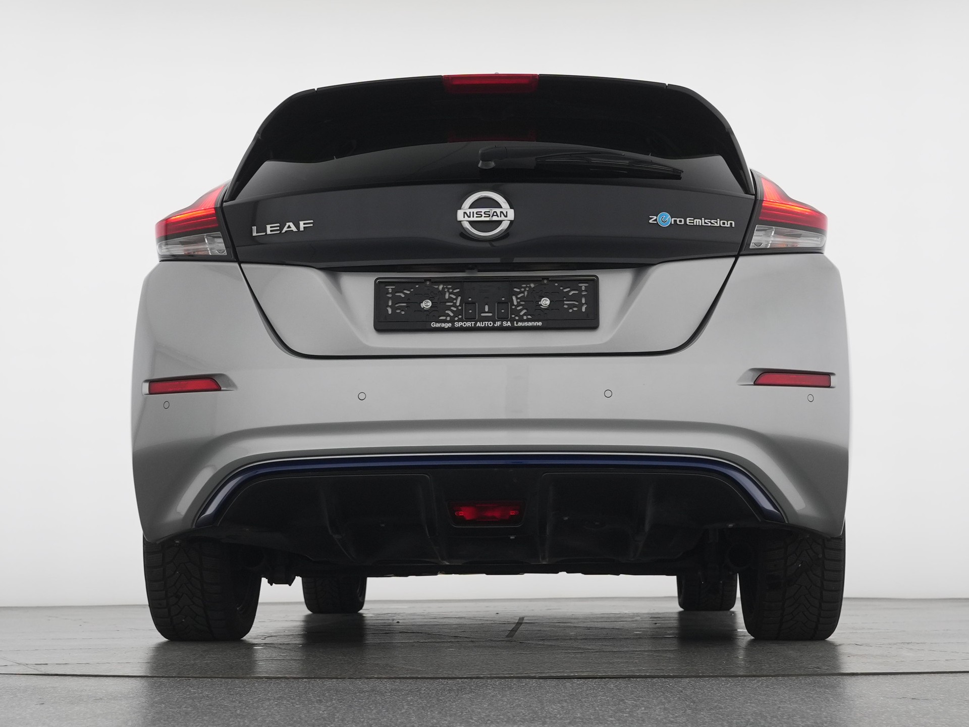 NISSAN Tekna Ultrasuede-image-4