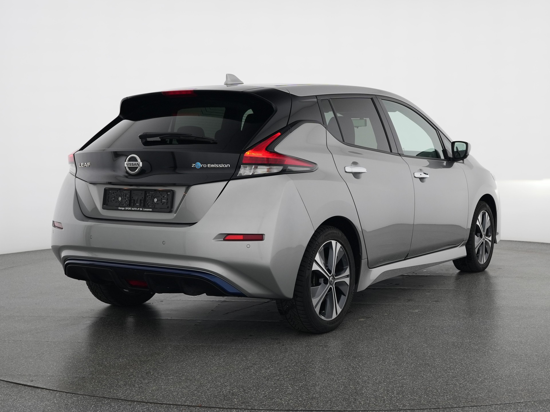 NISSAN Tekna Ultrasuede-image-3