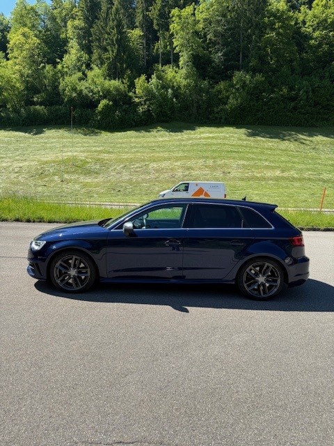 AUDI S3 Sportback 2.0 TFSI quattro S-tronic-image-5