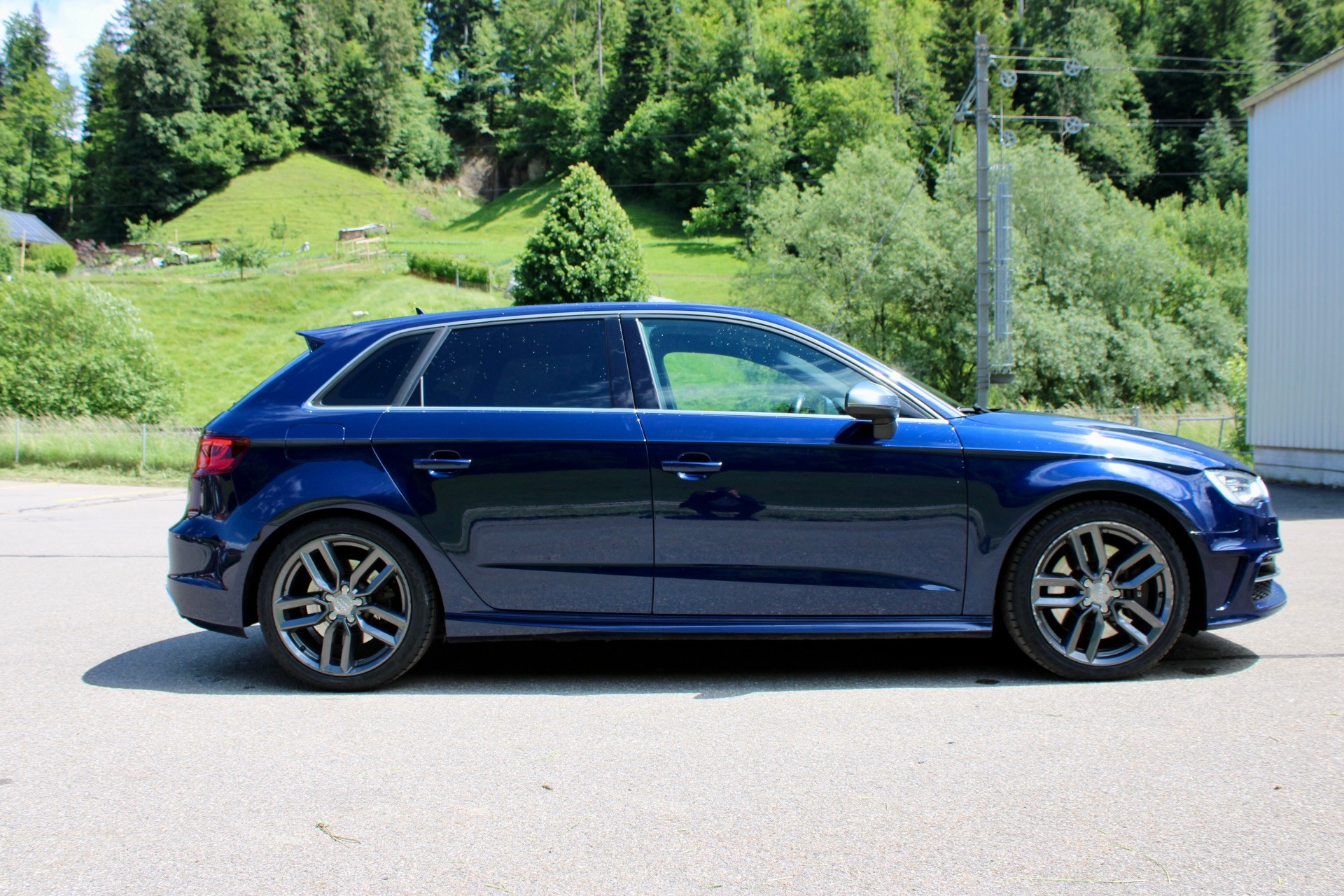 AUDI S3 Sportback 2.0 TFSI quattro S-tronic-image-3