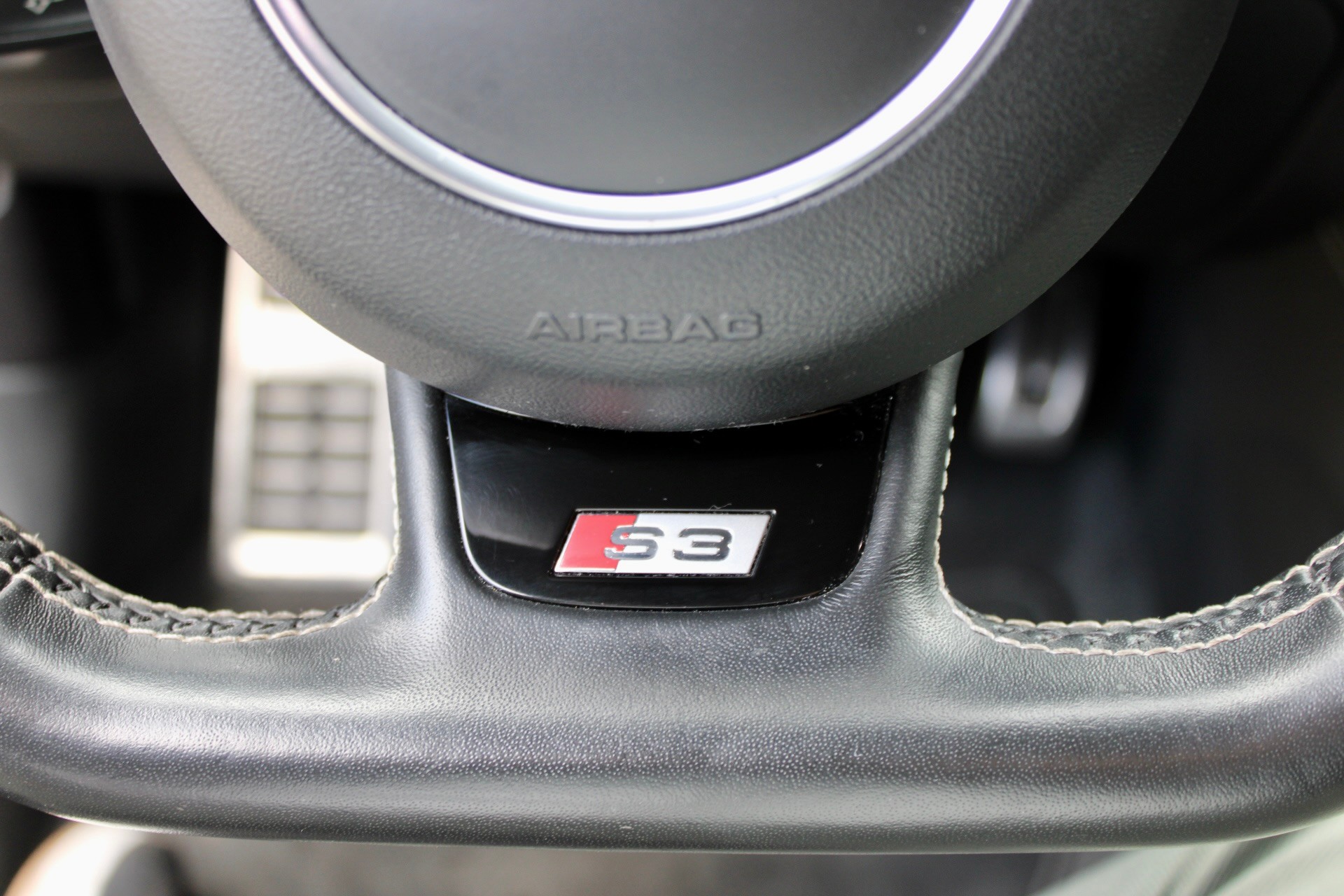 AUDI S3 Sportback 2.0 TFSI quattro S-tronic-image-16