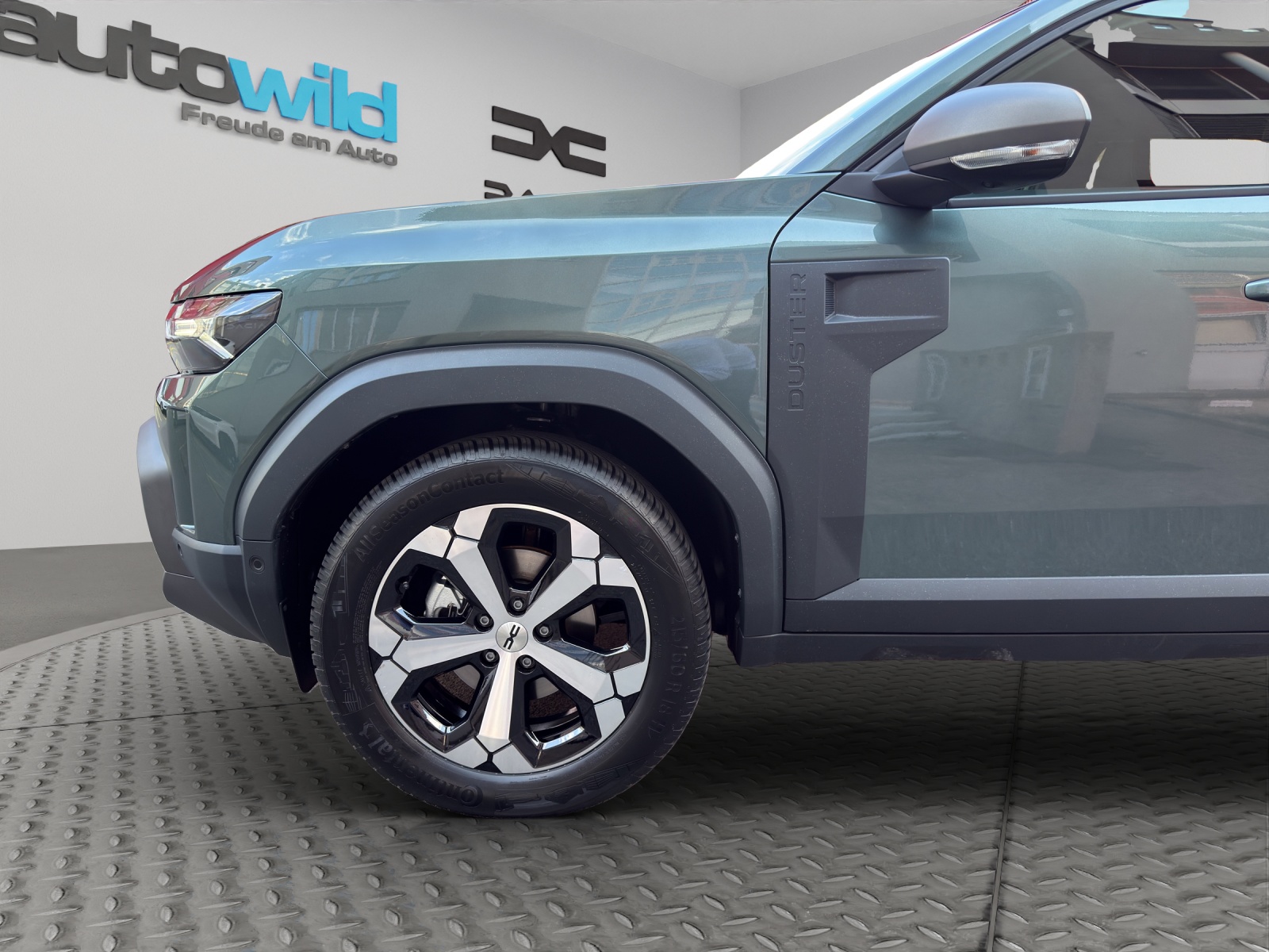 DACIA Duster 1.6 Hybrid Journey-image-11