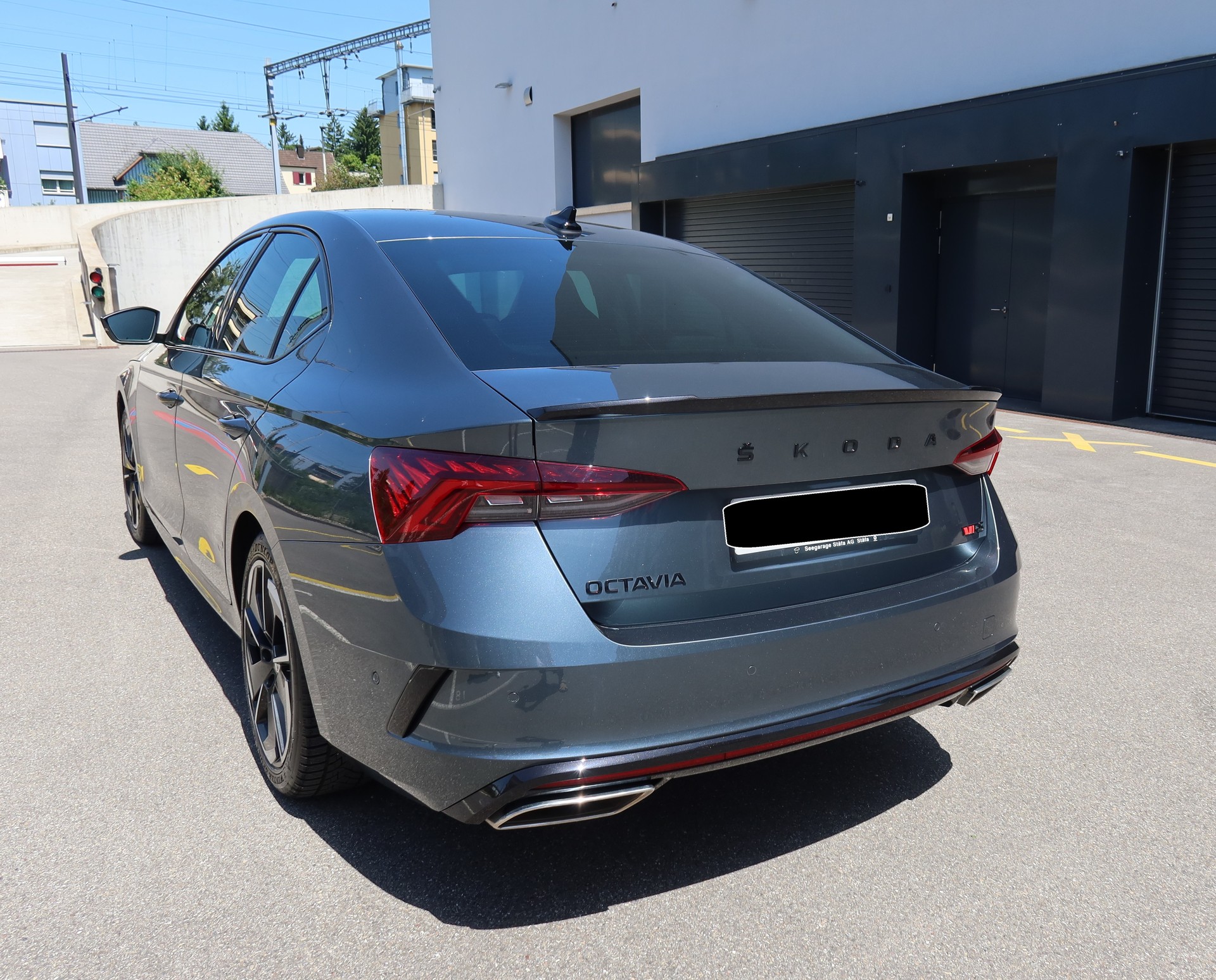 SKODA 2.0 TSI 245 RS DSG *Limousine*-image-3